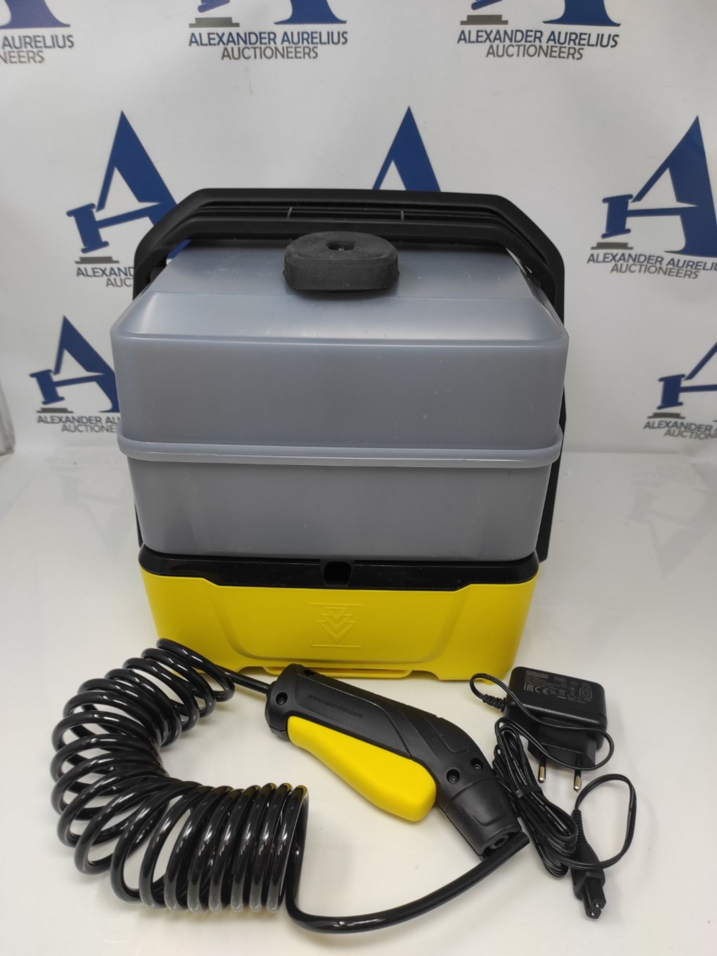RRP £159.00 Kärcher Mobile Outdoor Cleaner OC 3 Plus (extra large water tank volume: 7 l, lithium - Image 3 of 3