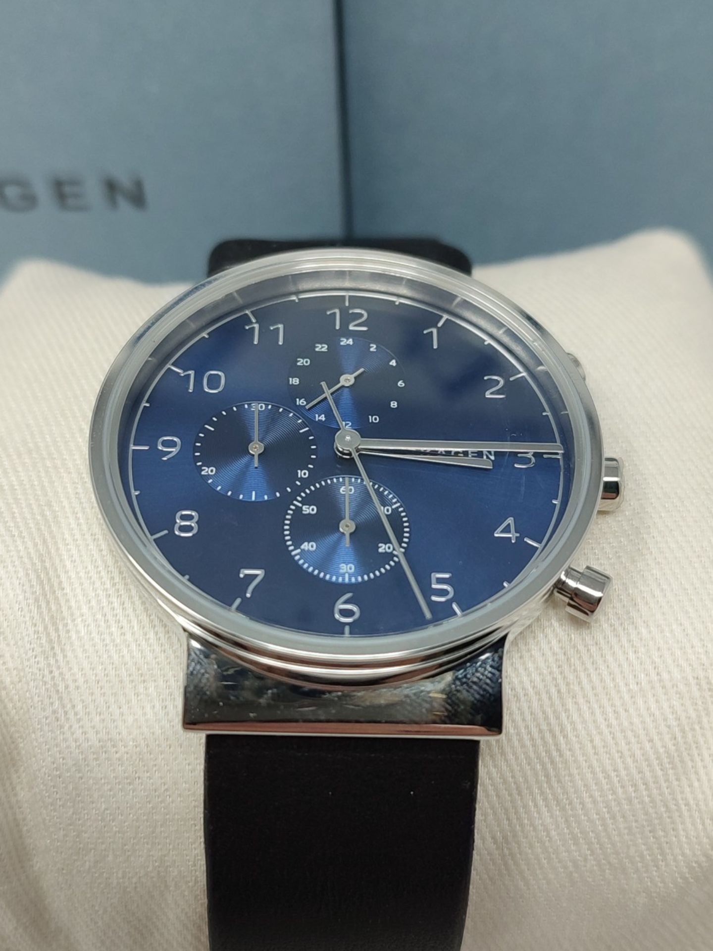 RRP £149.00 Skagen Mens Chronograph Quartz Watch with Leather Strap - Image 2 of 2