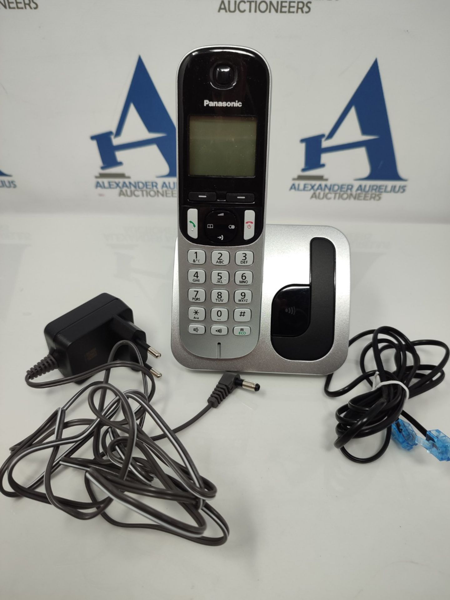 Panasonic Wireless landline telephone with LCD, caller ID, 50-number phone book, navig - Image 3 of 3
