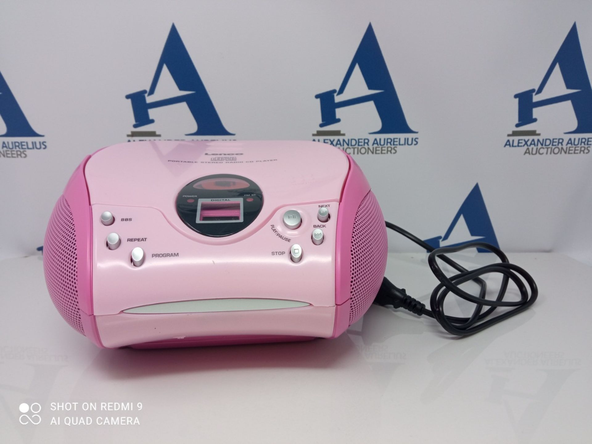 Lenco SCD-24 stereo FM radio with CD player and telescopic antenna pink - Image 3 of 3