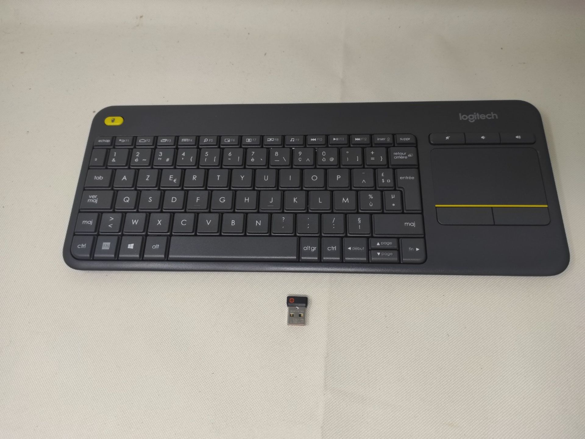 Logitech K400 Plus Wireless Livingroom Keyboard, AZERTY French Layout - Black - Image 3 of 3