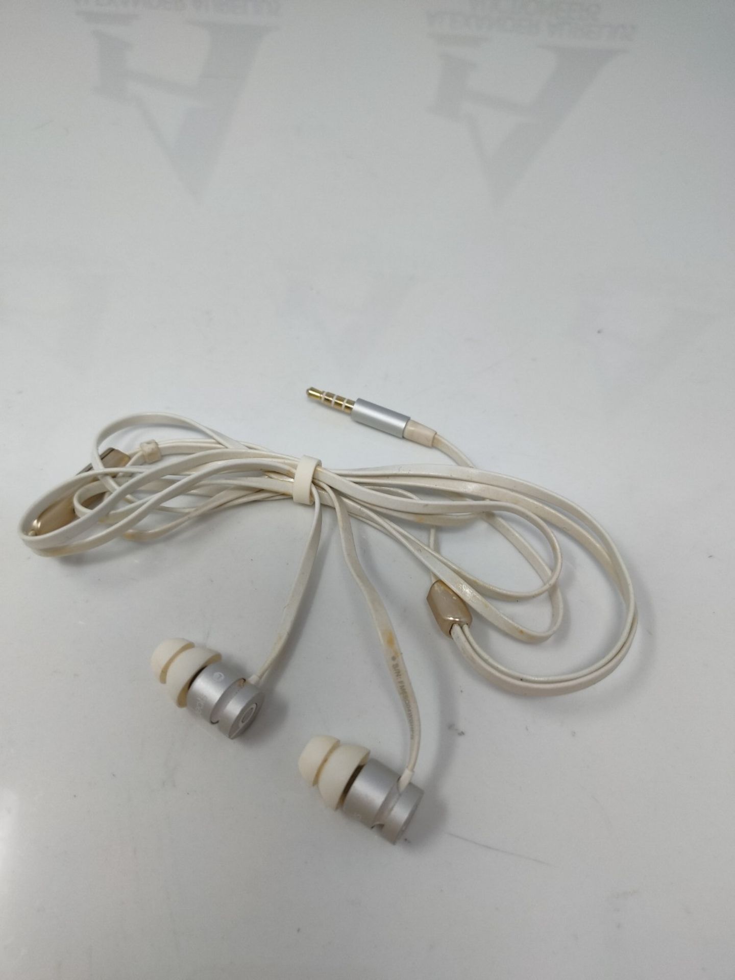 RRP £98.00 Beats by Dr. Dre UrBeats In-Ear Headphones - Silver - Image 2 of 3