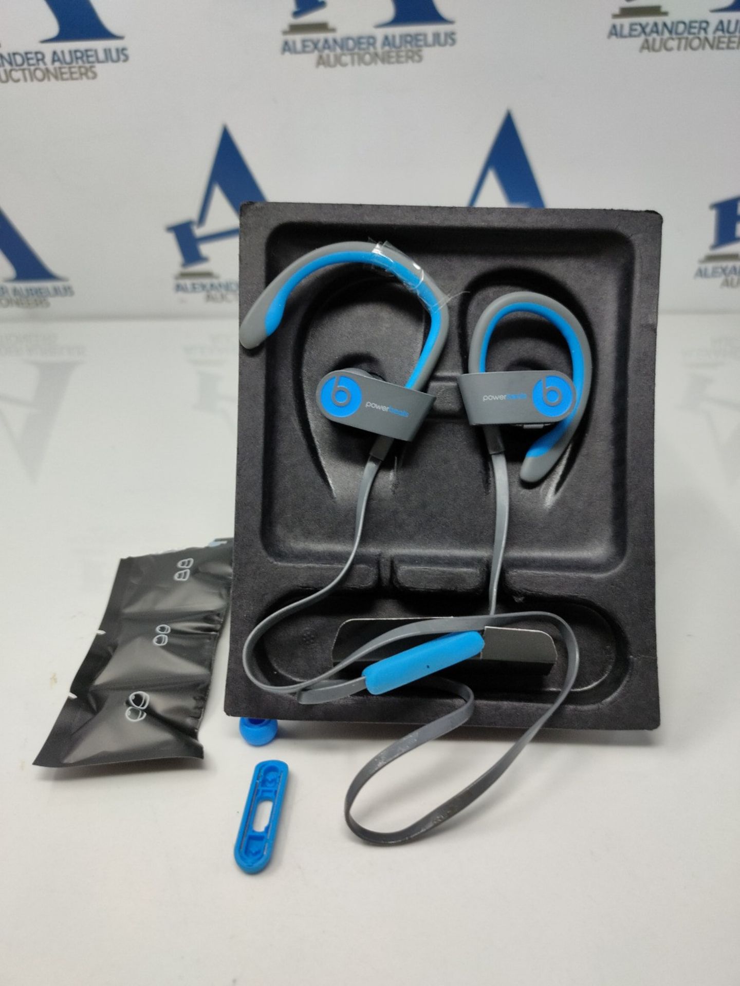 RRP £140.00 Beats Powerbeats2 Wireless In Ear Headphones Active Collection - Blue/Grey - Image 3 of 3