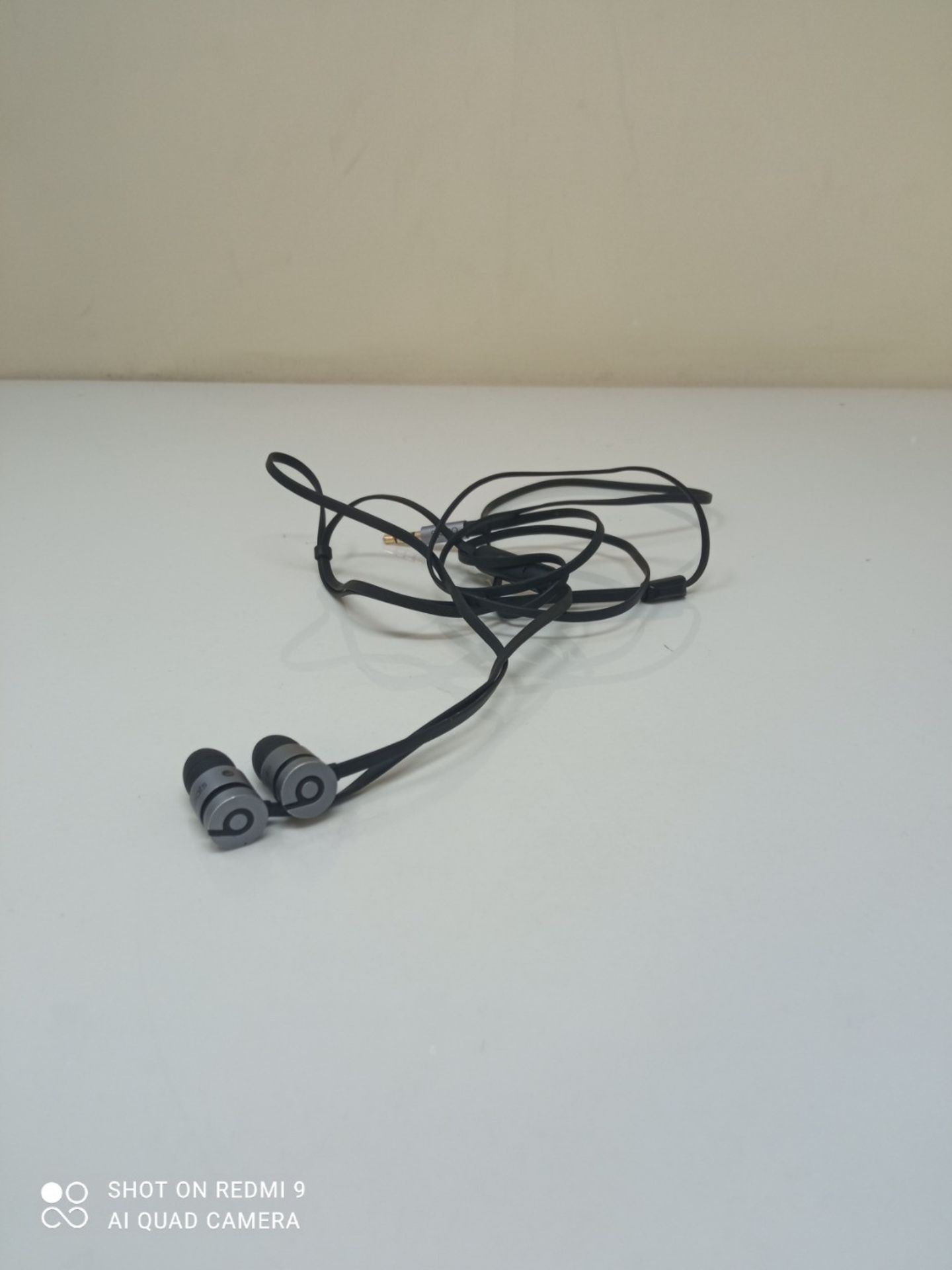 RRP £99.00 Beats by Dr. Dre urBeats In-Ear Headphones - Space Grey - Image 3 of 3