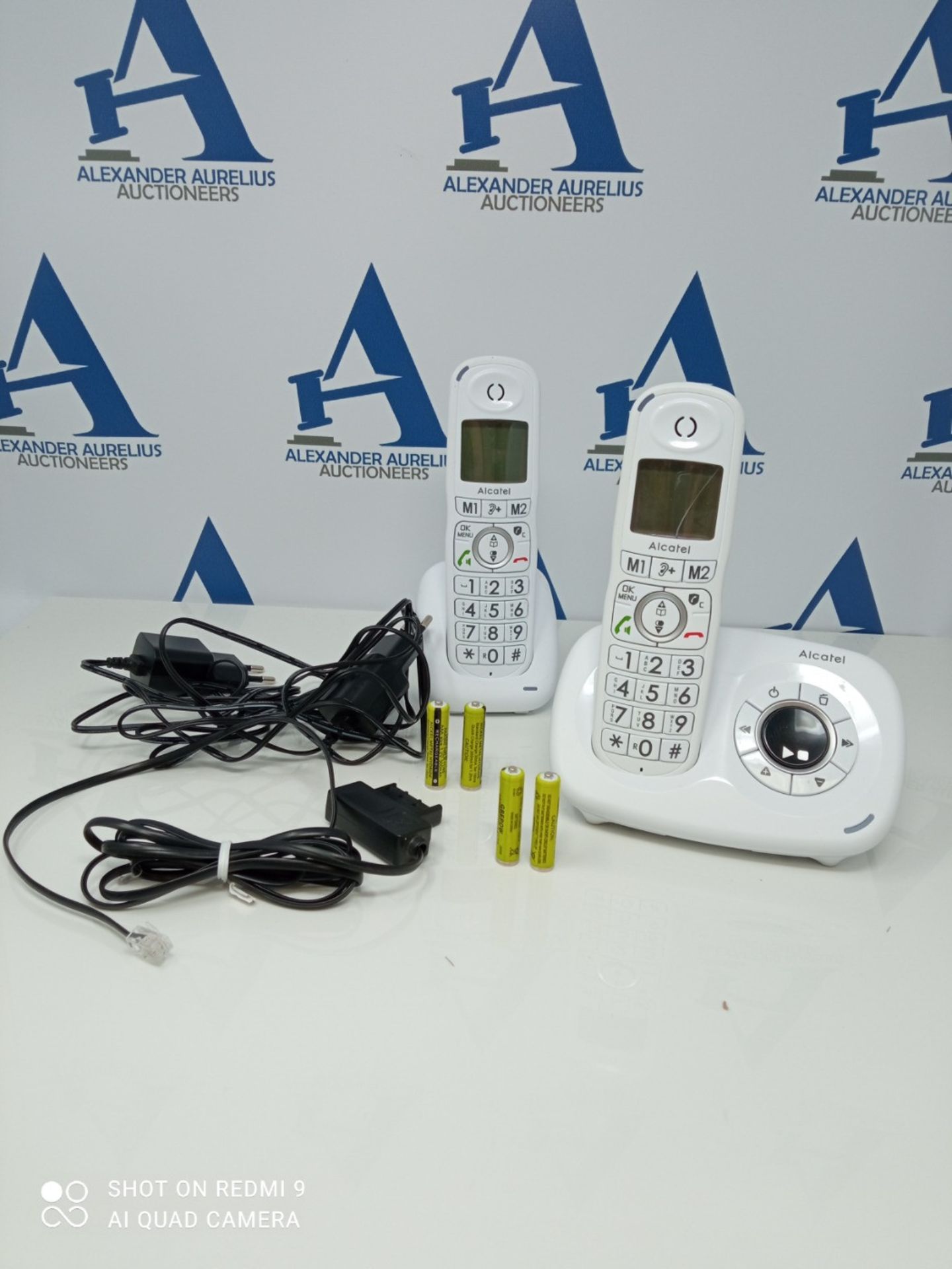 Logicom Confort 255T Dual Cordless Phones with Answering Machine White - Image 3 of 3