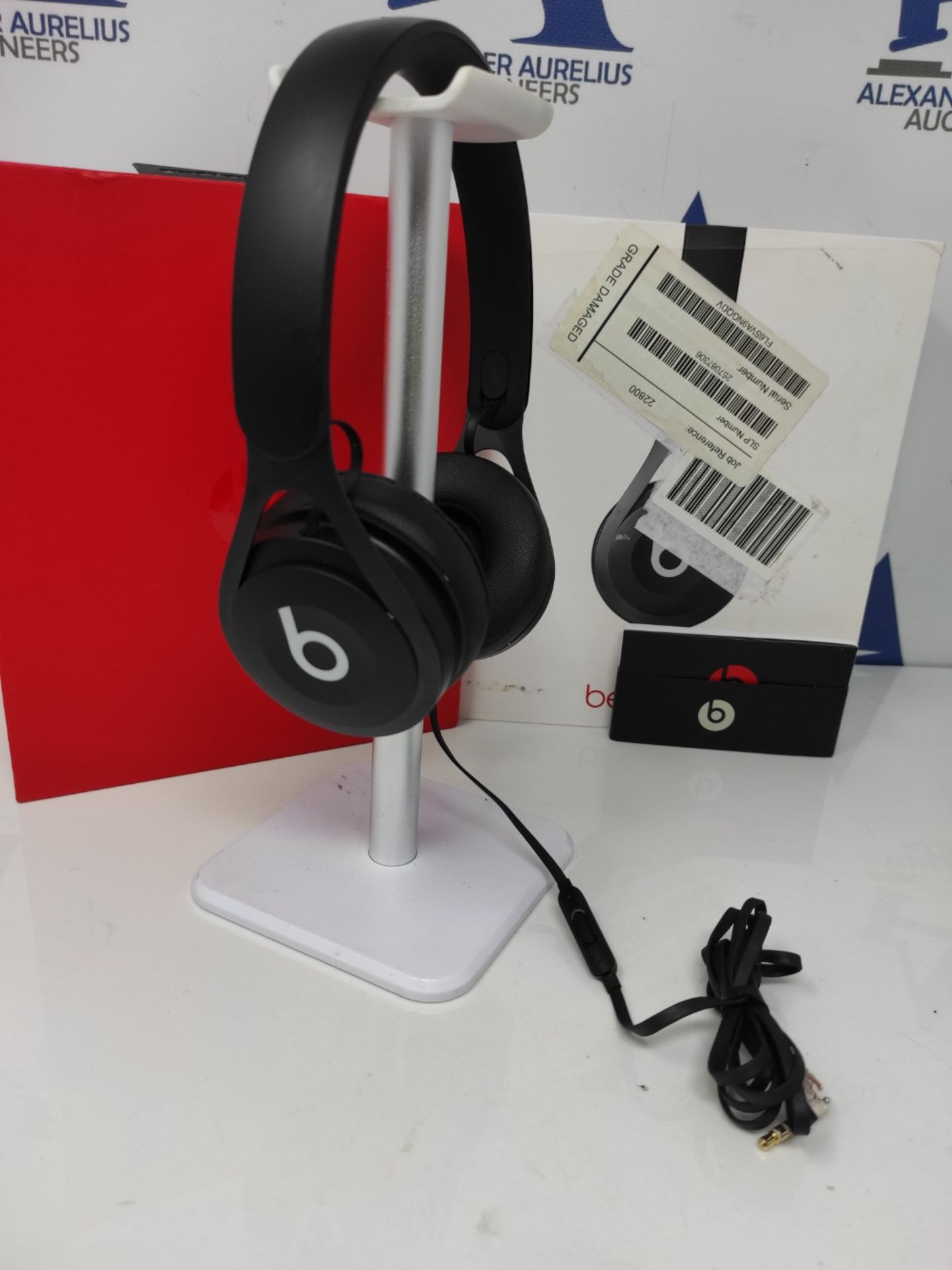 RRP £79.00 Beats EP On-Ear Headphones - black - Image 3 of 3