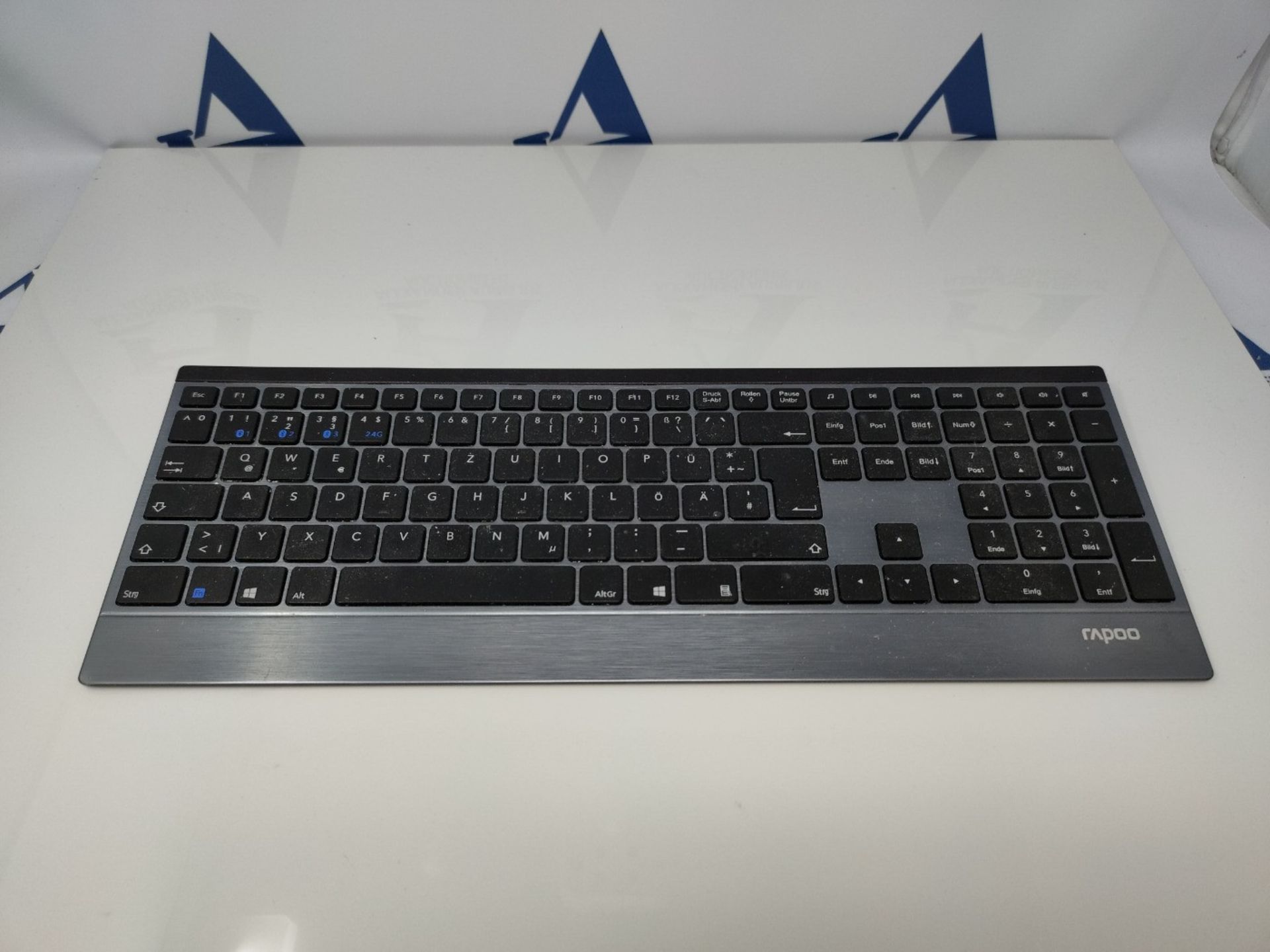 Rapoo E9500M wireless keyboard, Bluetooth and wireless (2.4 GHz) via USB, connect mult - Image 2 of 2