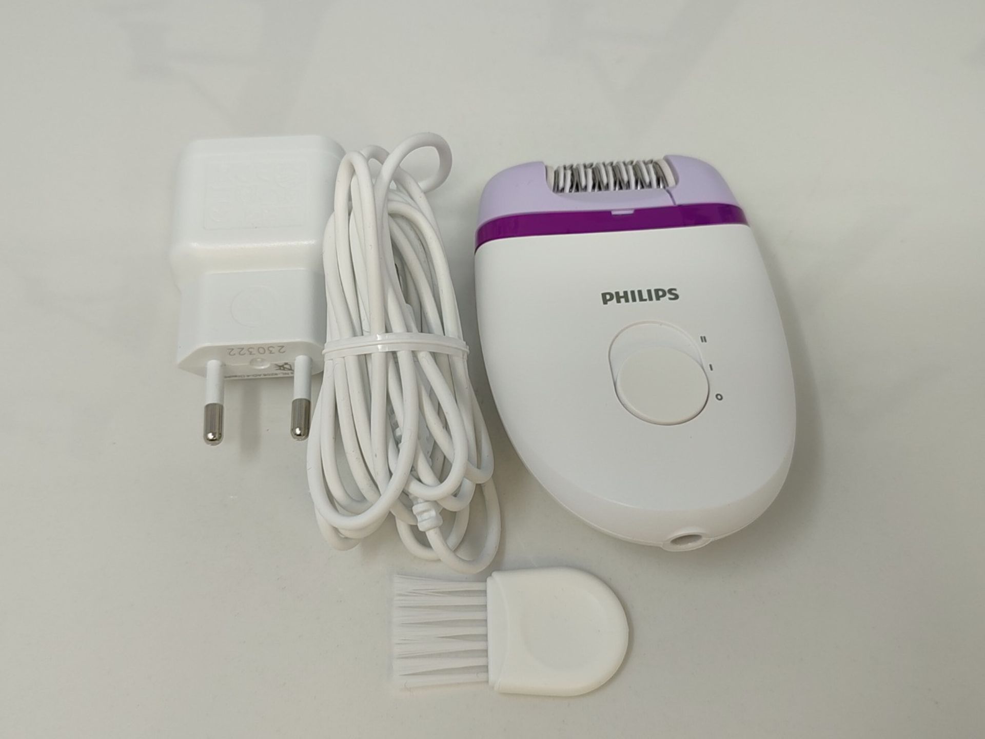 Philips Satinelle Essential Epilator with 21 attachments and 2 speed settings (model B - Image 3 of 3