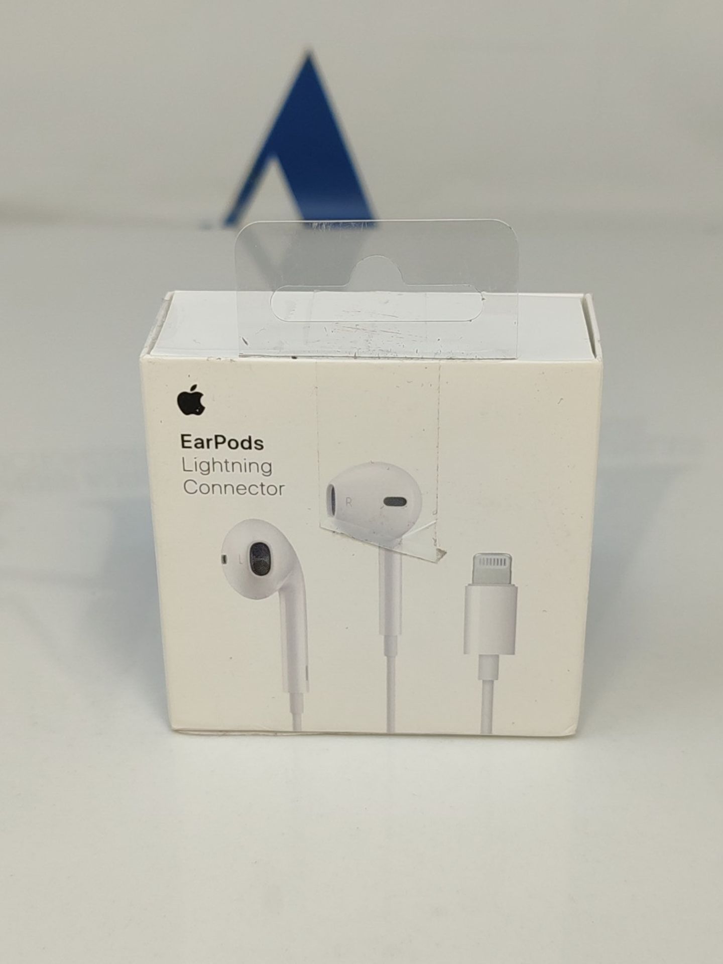 Apple EarPods with Lightning connector - Image 2 of 3