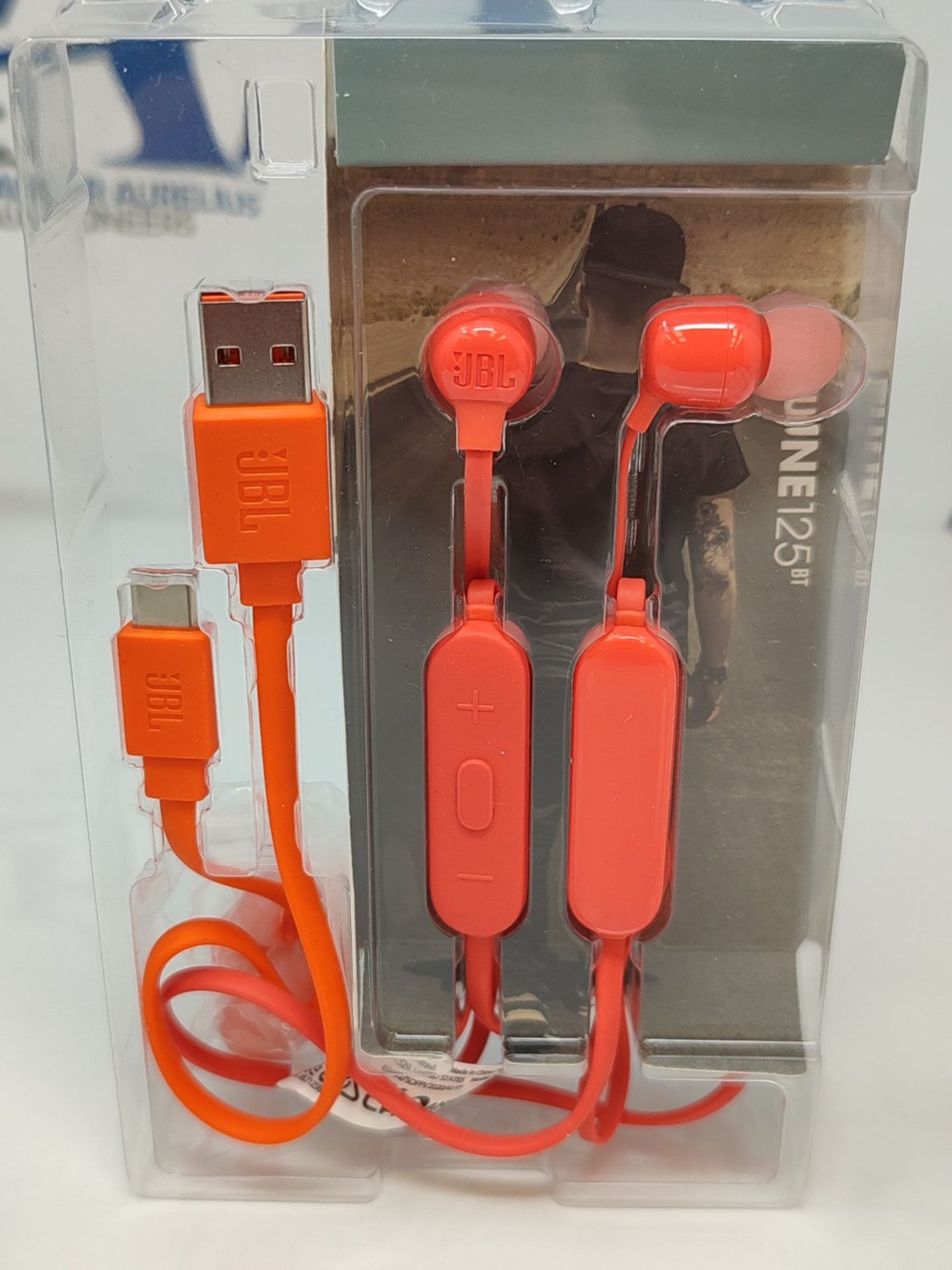 RRP £53.00 JBL Tune 125 BT - In-ear headphones with microphone in coral - For limitless music enj - Image 3 of 3