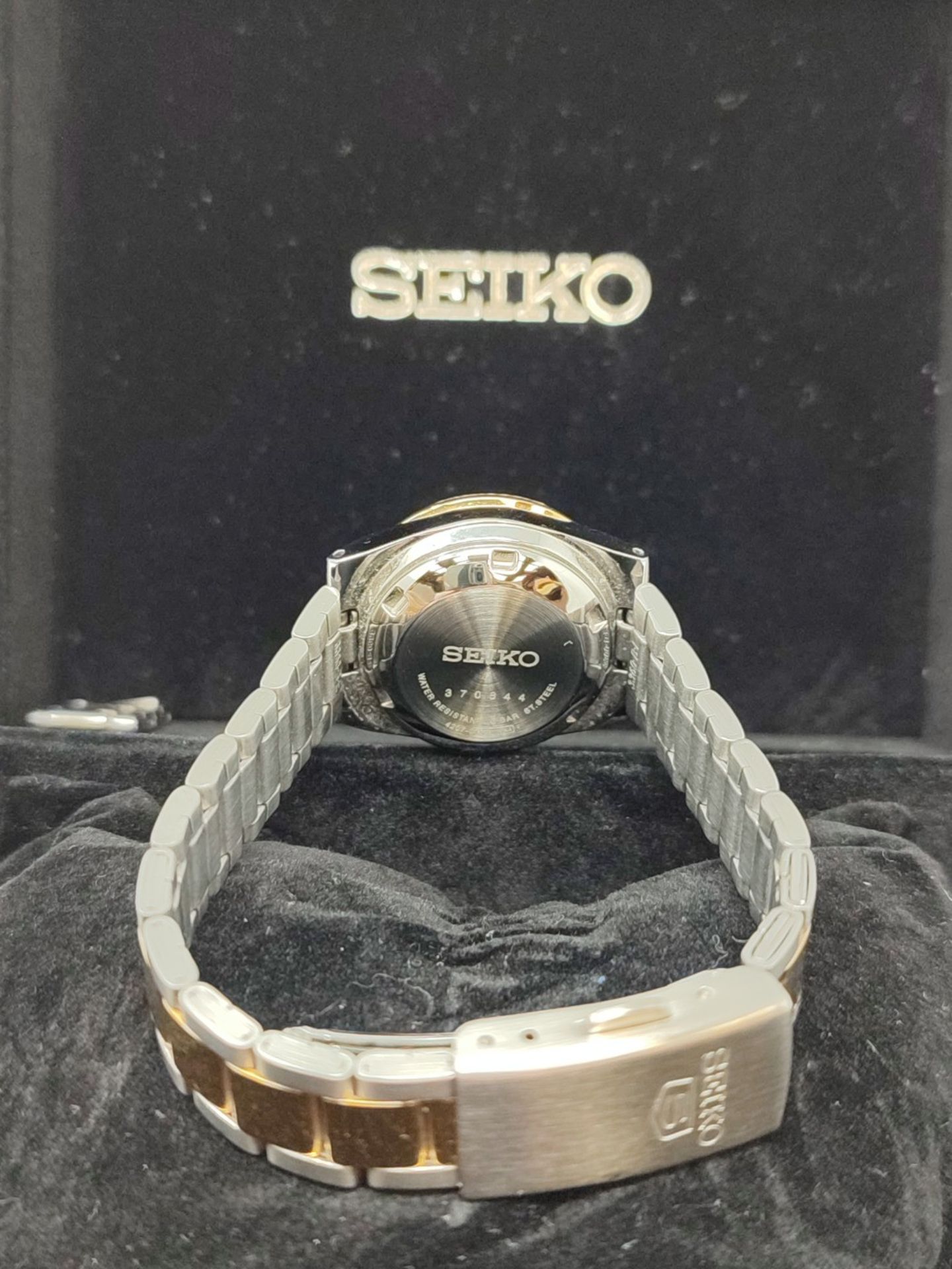 RRP £189.00 Seiko 5 women's watch stainless steel with metal band SYMG42K1 - Image 3 of 3