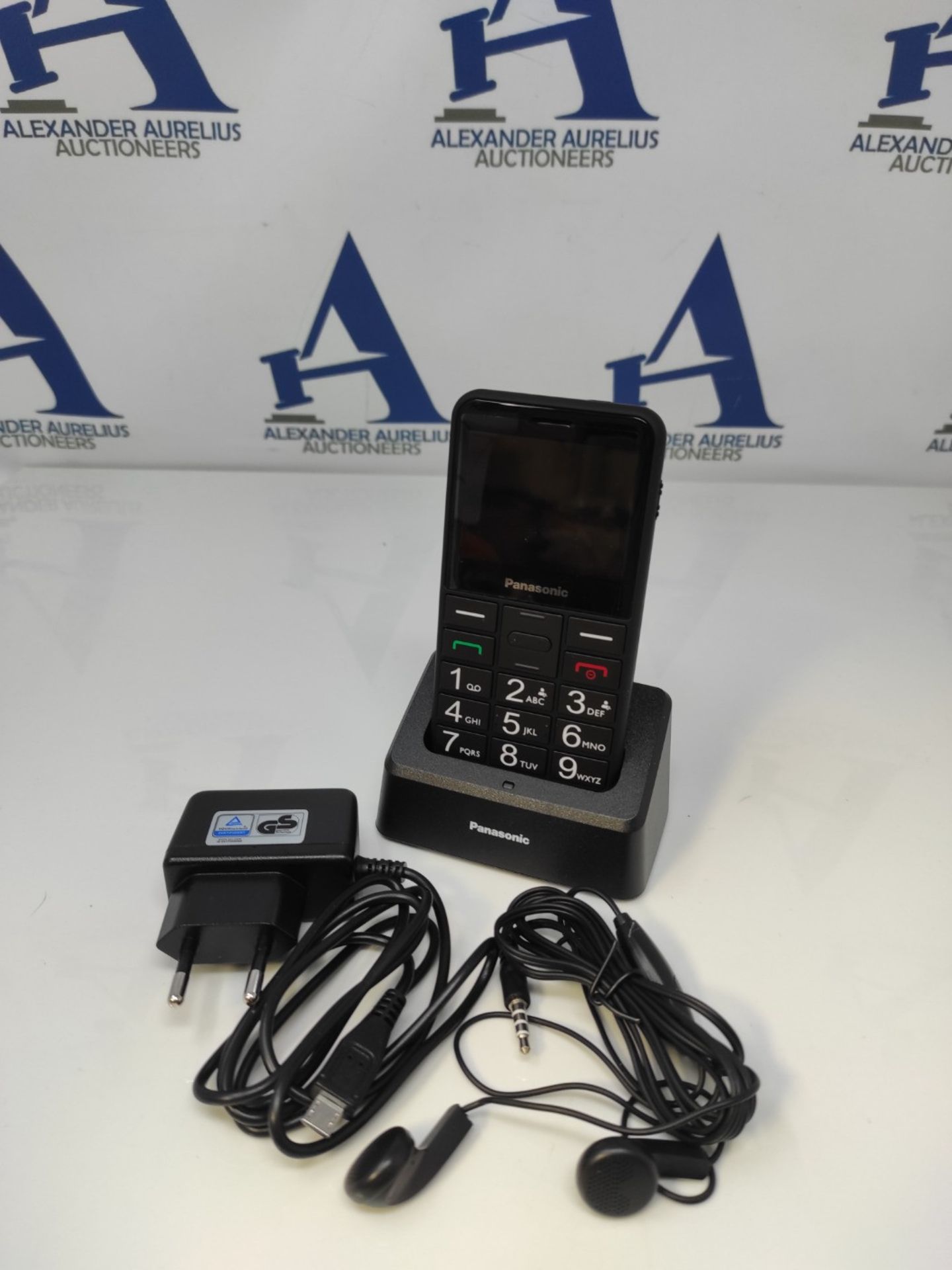 Panasonic KX-TU155EXBN 0.03GB Senior Mobile Phone (SOS Emergency Button, Hearing Aid C - Image 3 of 3