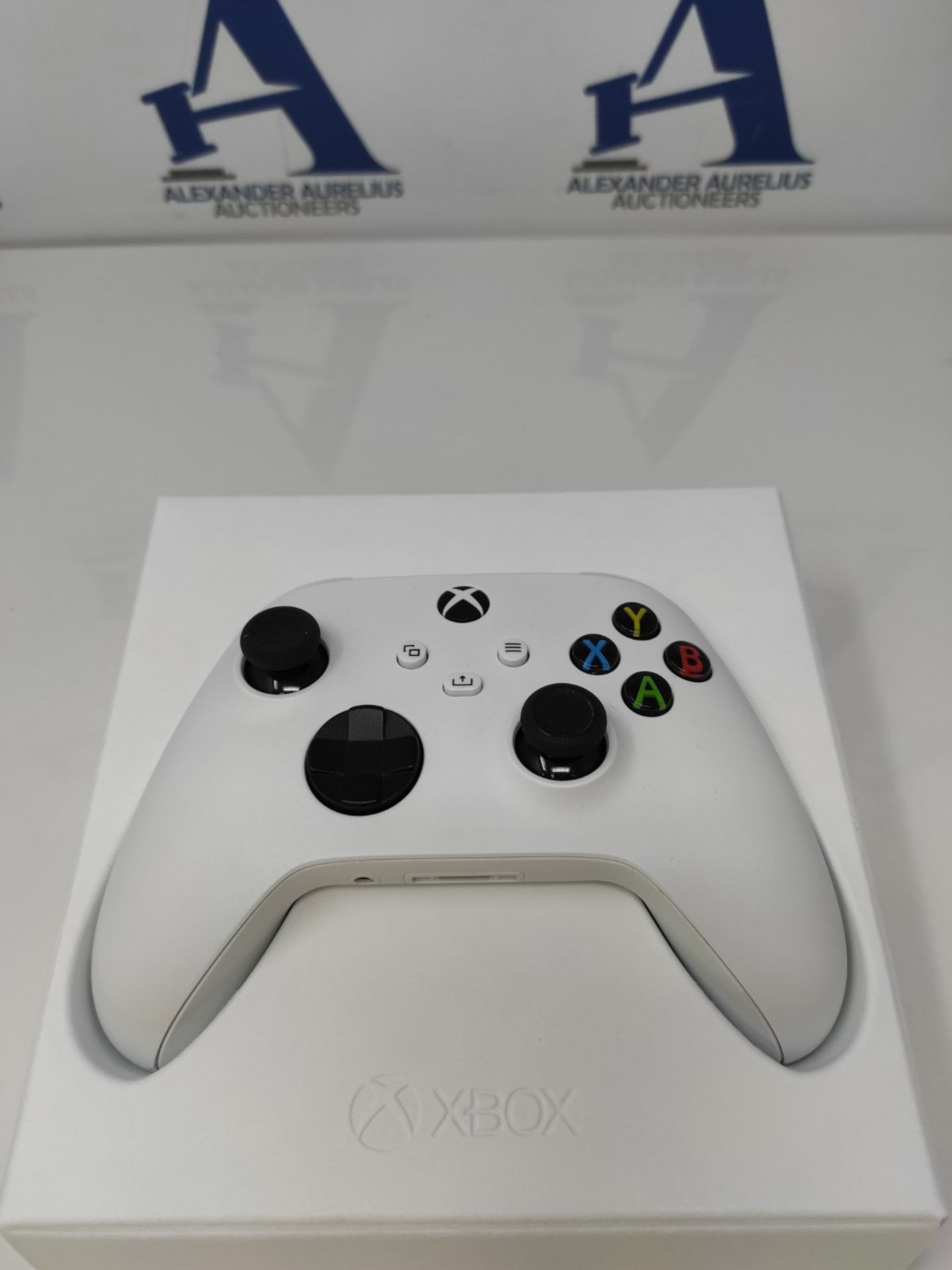 Xbox Wireless Controller, White - Image 3 of 3