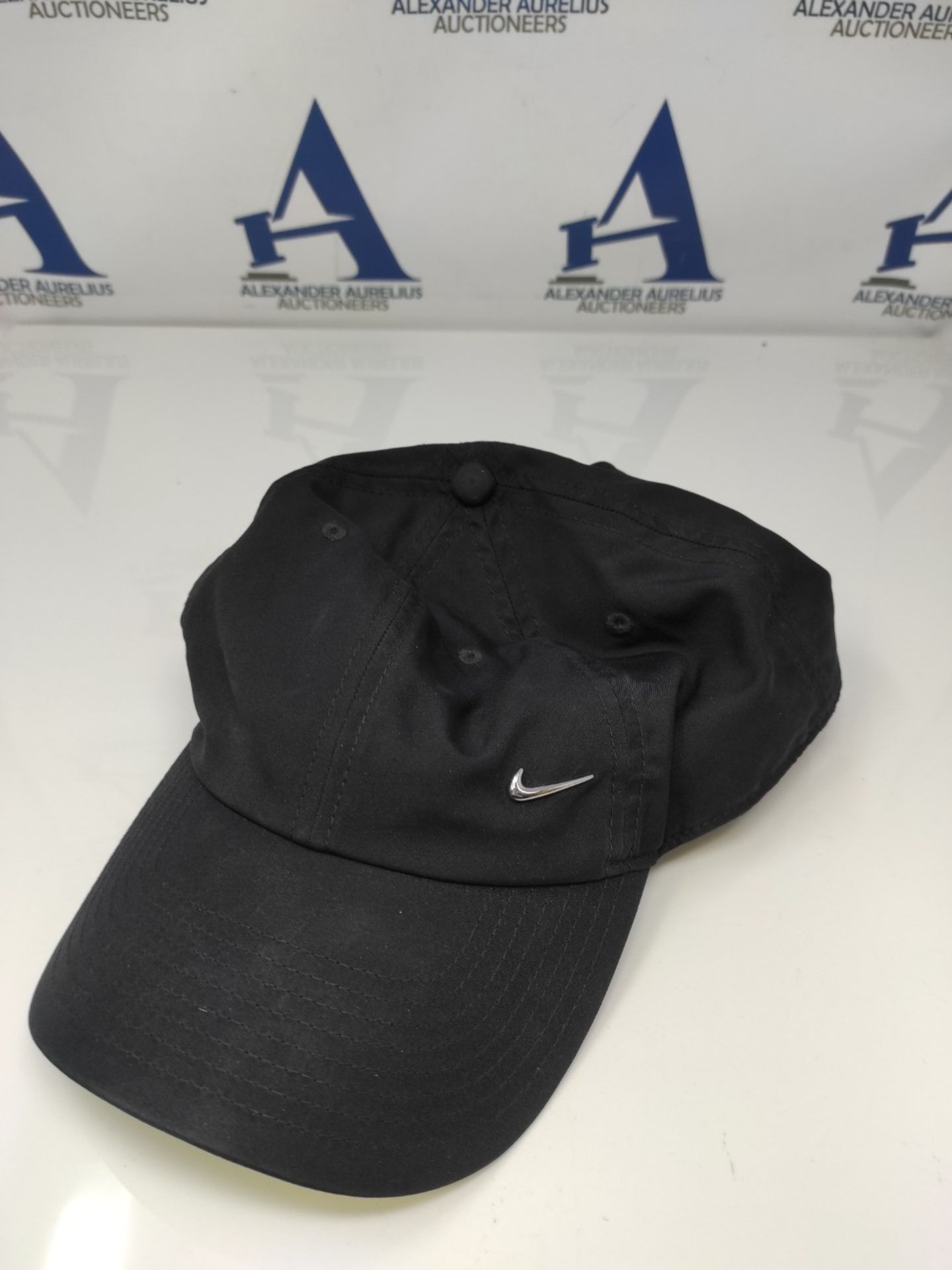 Nike Club Cap, Black/Metallic silver, M-L Men - Image 2 of 3