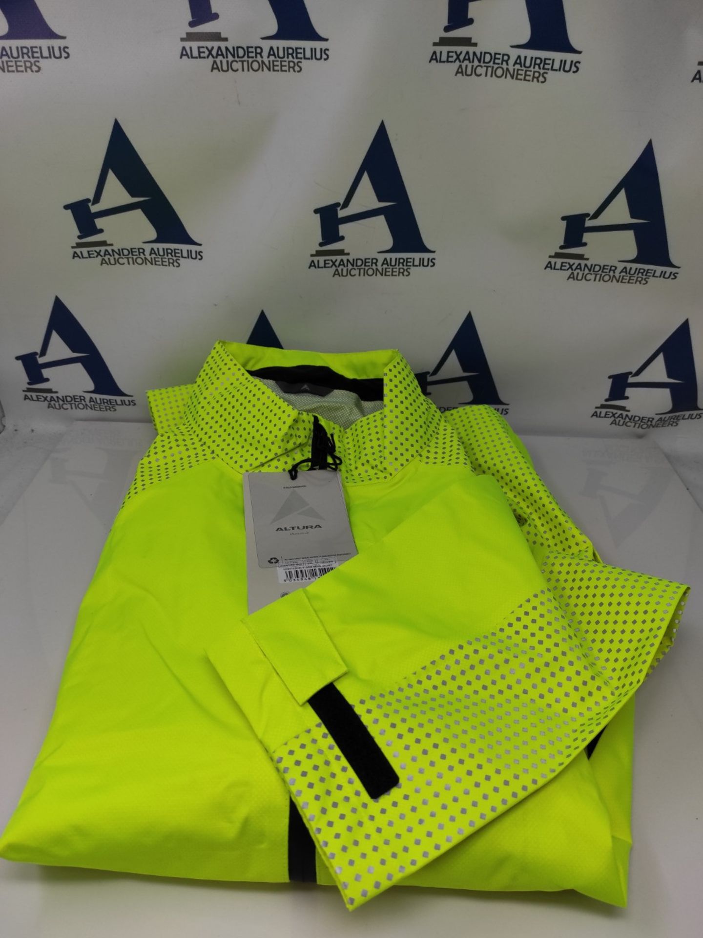 RRP £82.00 Altura Nightvision Twilight Cycling Jacket Unisex, High visibility Yellow, XXL - Image 2 of 3