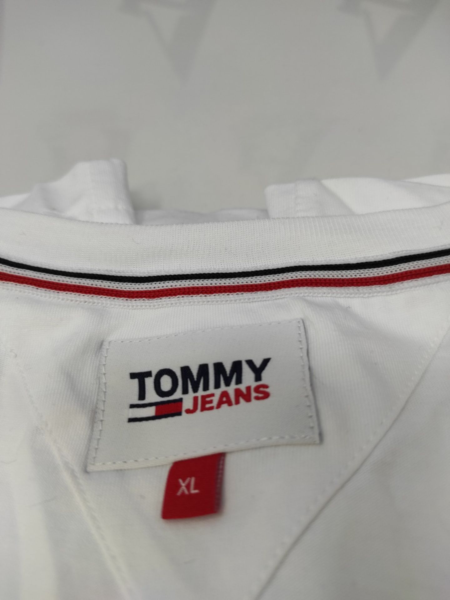 Tommy Hilfiger Tommy Jeans Men's Short Sleeve T-Shirt TJM Original V-Neck, White (Clas - Image 3 of 3