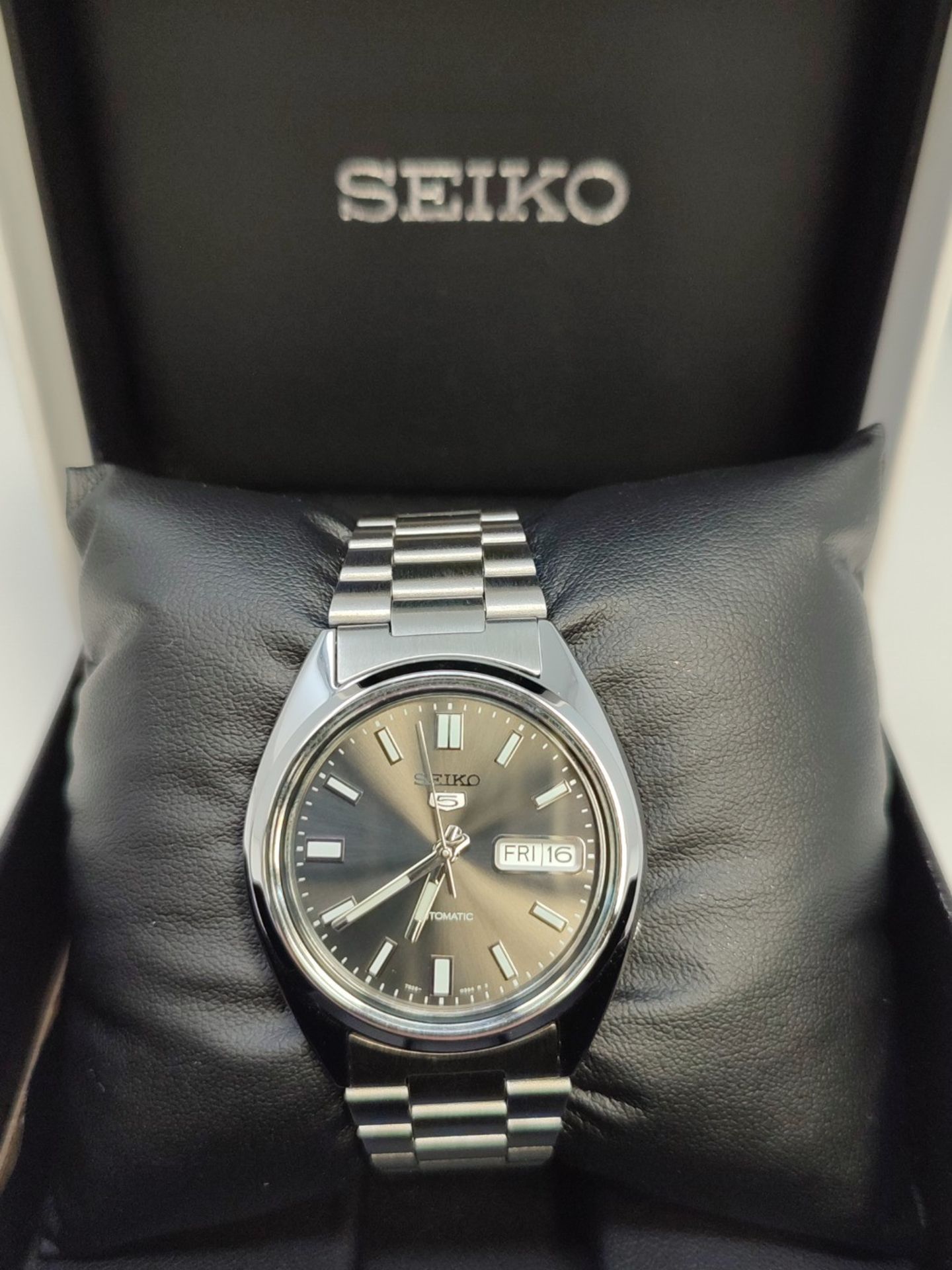 RRP £181.00 Seiko Analog Automatic Watch Unisex Adult with Stainless Steel Strap SNXS79 - Image 2 of 3