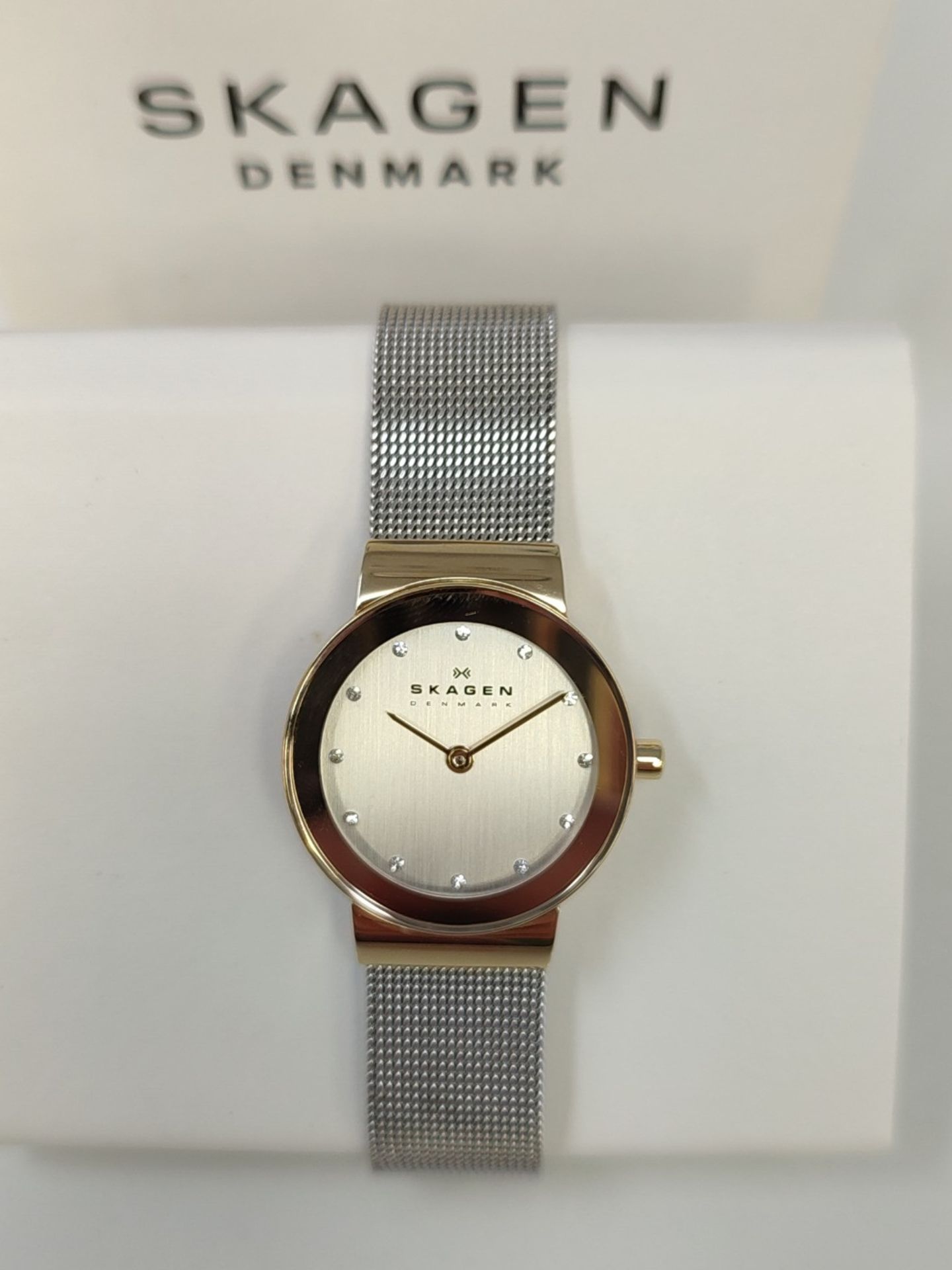 RRP £55.00 Skagen women's watch Freja Lille, two-hand movement, 26mm gold stainless steel case wi - Image 2 of 3