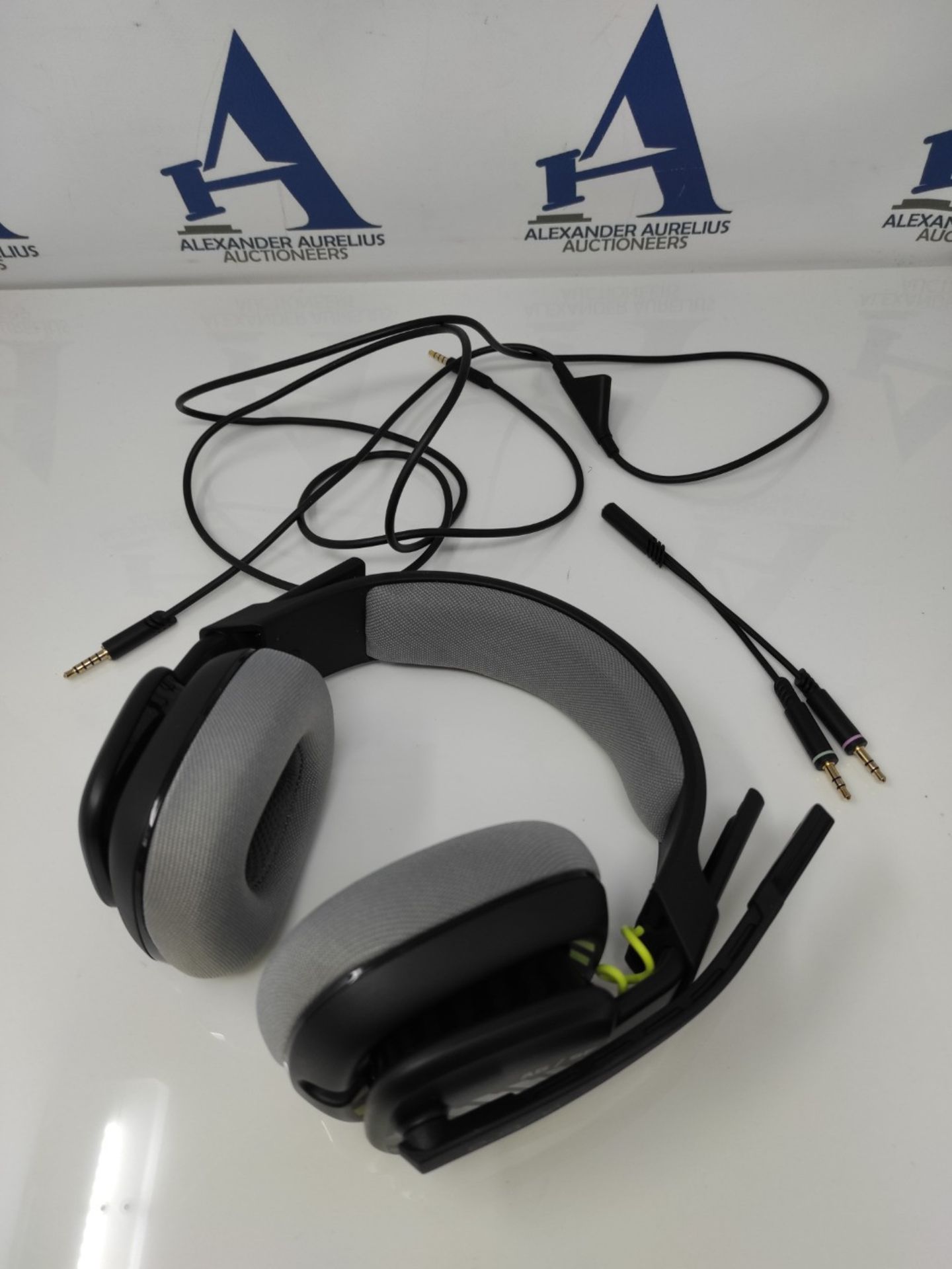 RRP £62.00 ASTRO A10 Gaming Headset Gen 2 Wired headset, Over-Ear gaming headphones, Lightweight - Image 3 of 3