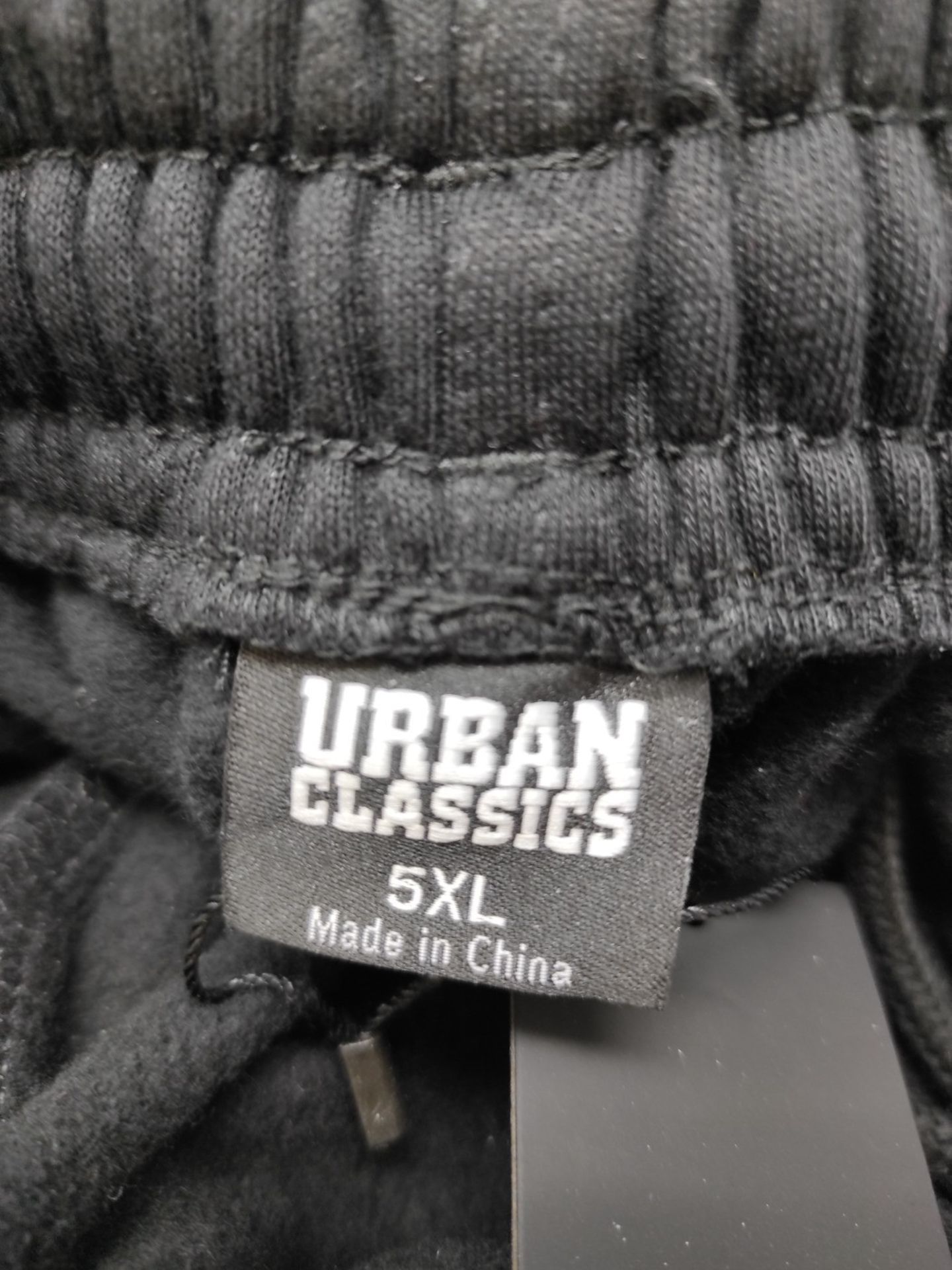 URBAN CLASSICS Sweatpants for Men in Warm and Heavy Cotton, Extreme Oversize Pants- Av - Image 3 of 3