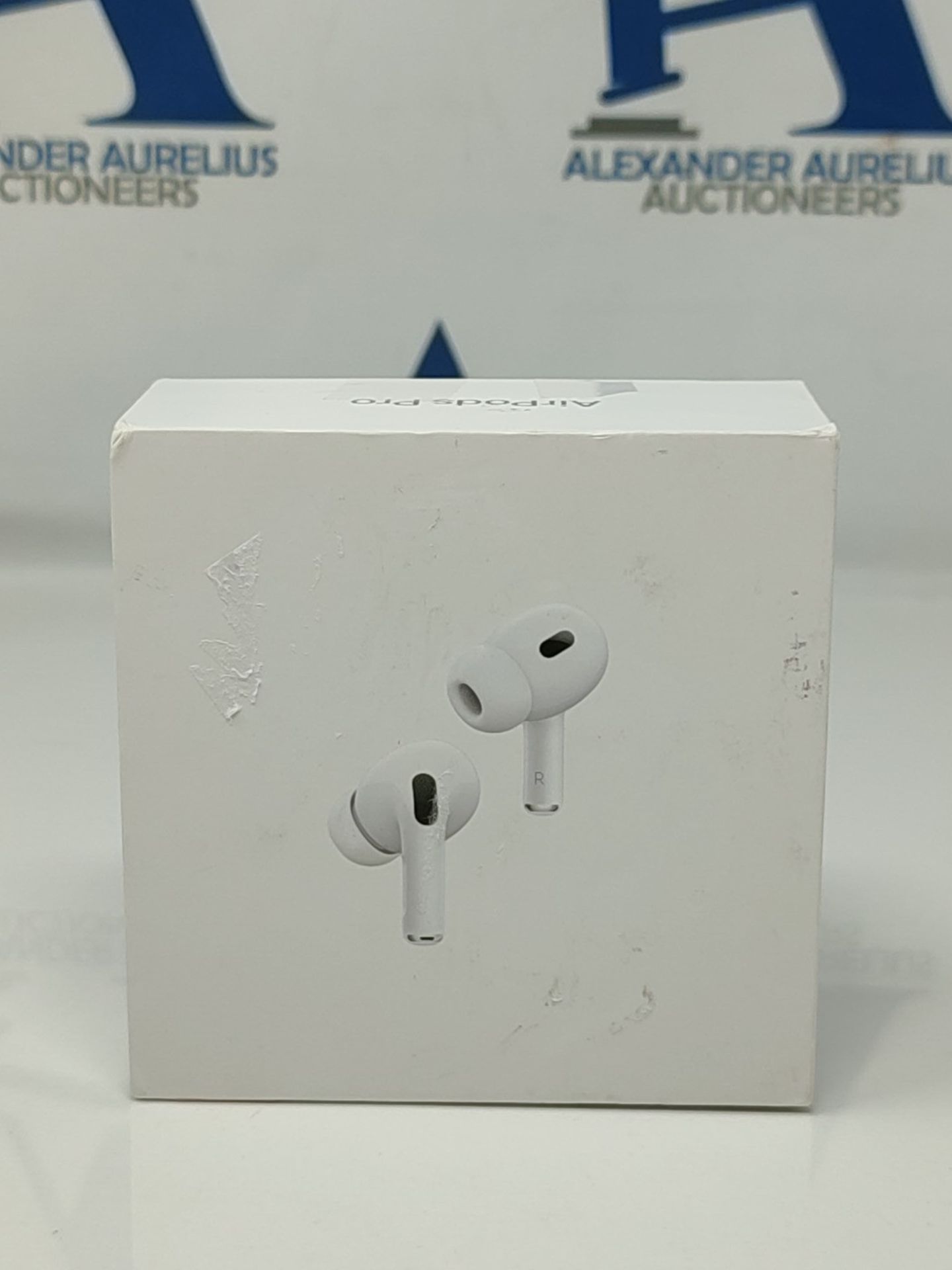 RRP £239.00 Apple AirPods Pro (2nd Generation) with MagSafe Charging Case (2022) - Image 2 of 3