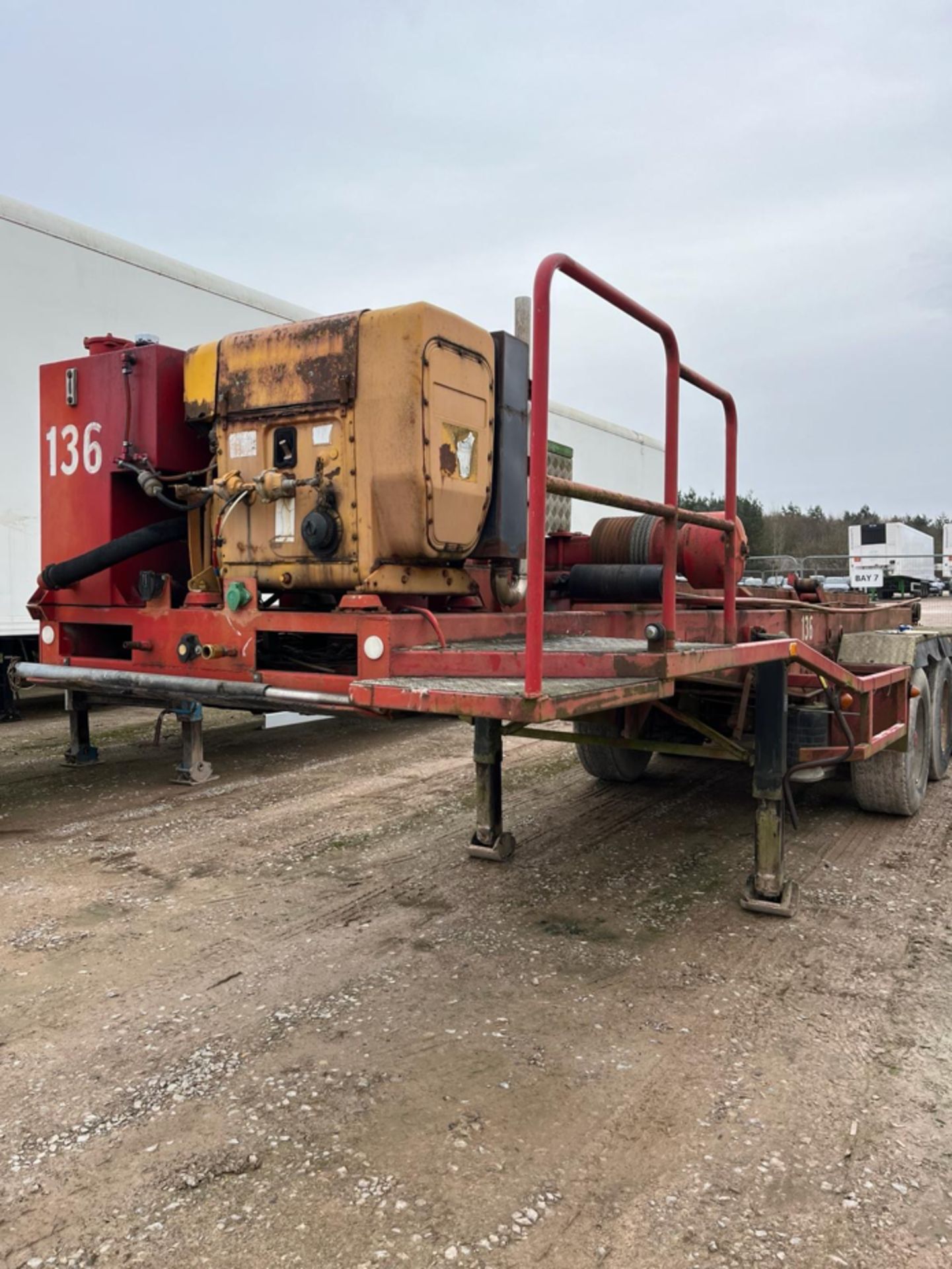 Self-contained hydraulic trailer - Image 3 of 3