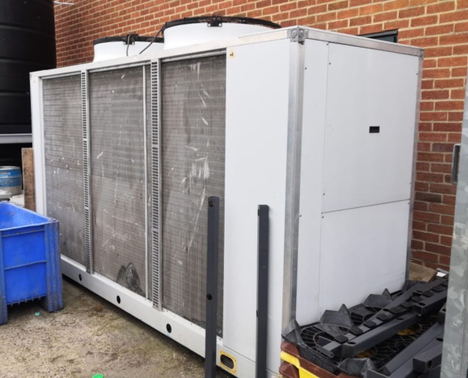 Climavenita 83.8kW Free Cooling Chiller with Integral Pump system