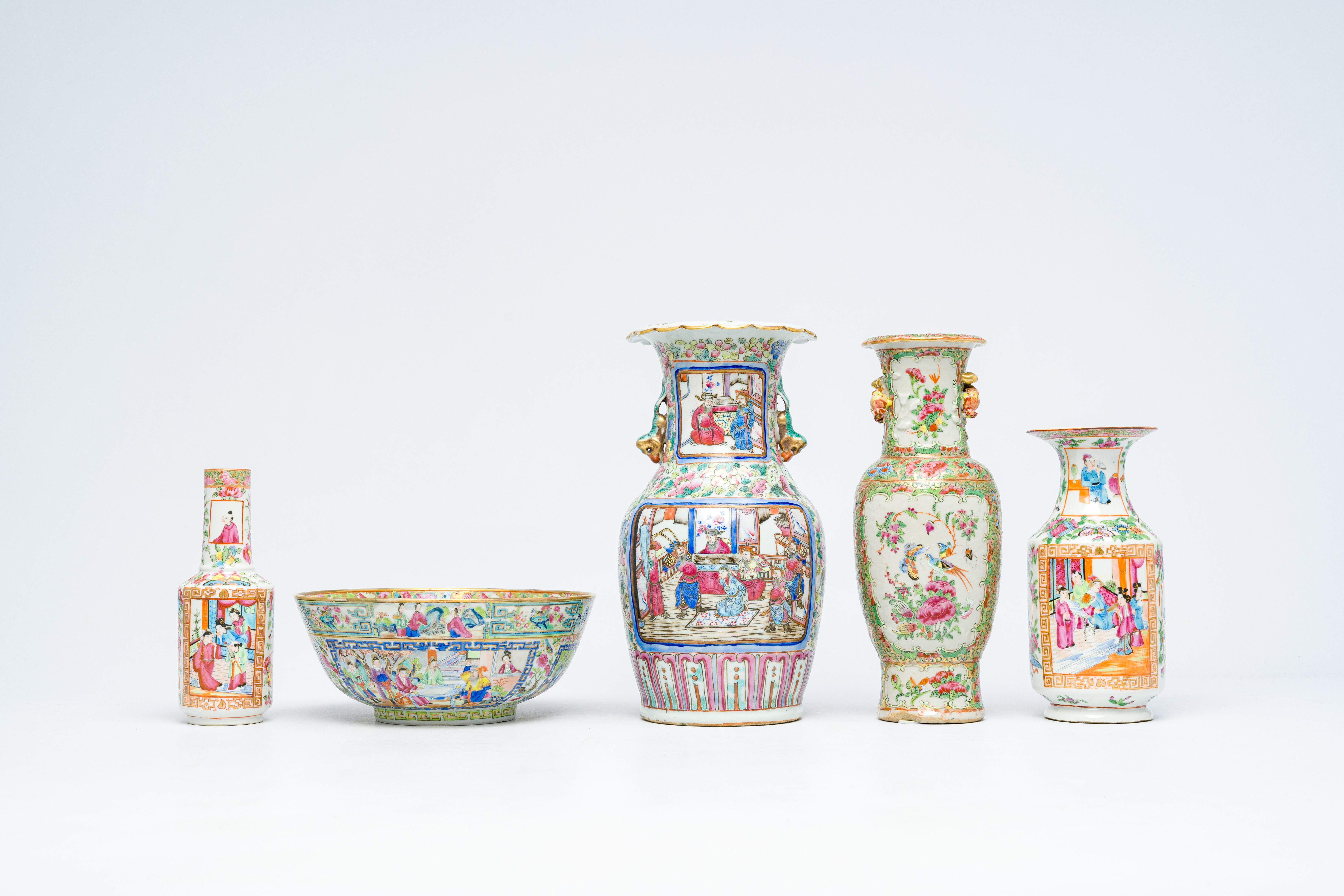 Four Chinese Canton famille rose vases and a bowl, 19th C. - Image 2 of 7