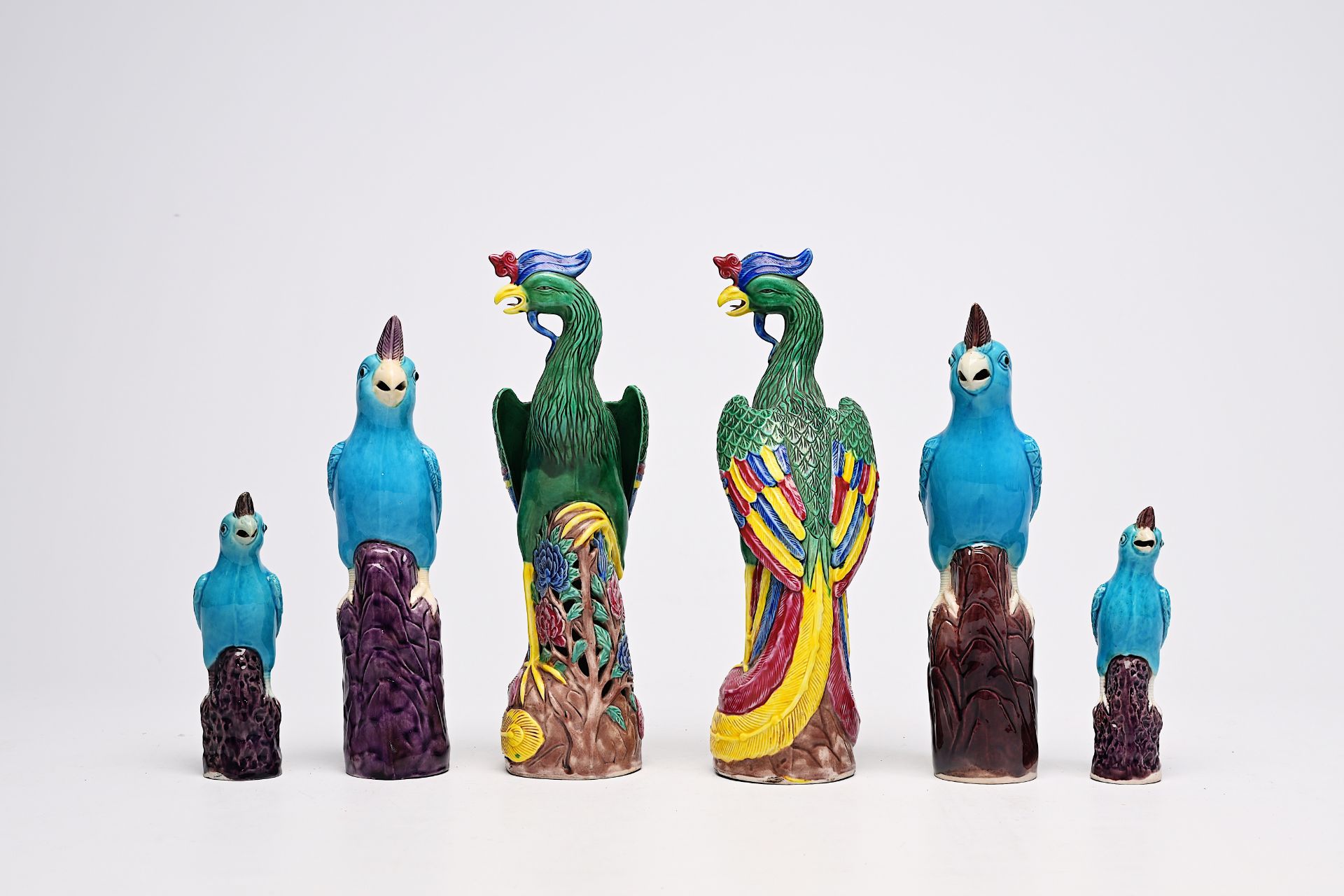 A pair of Chinese famille rose phoenixes, two pairs of turquoise parrots and nine blanc de Chine fig - Image 13 of 51