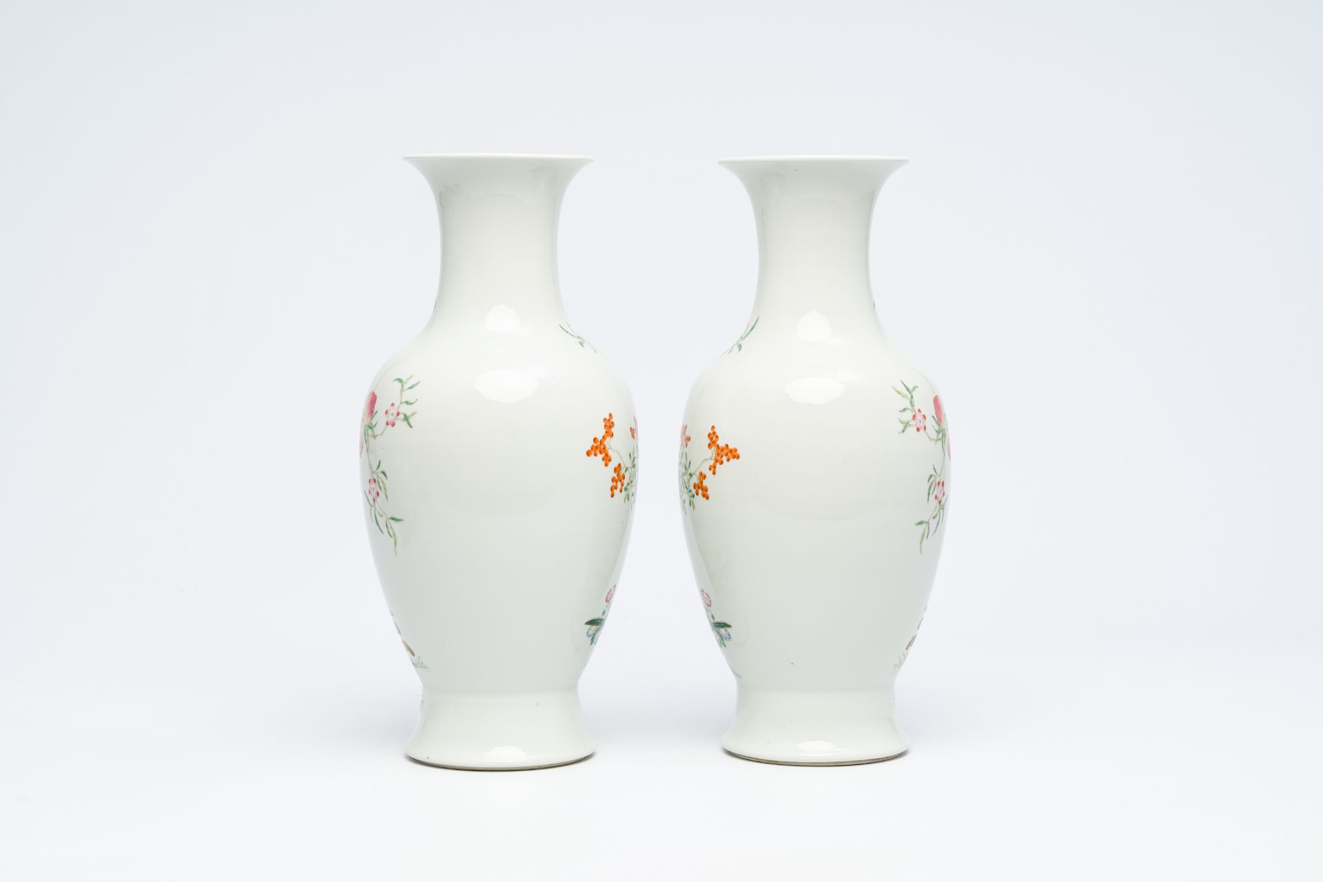 A pair of Chinese famille rose vases with floral design, Guangxu mark, Republic, 20th C. - Image 5 of 12