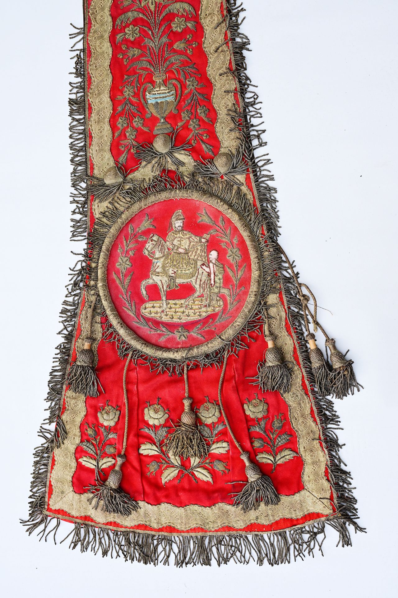 A religious embroidered shoulder robe with gold and silver thread, 'Charite d'Ambenay', dated 1663 - Image 5 of 5