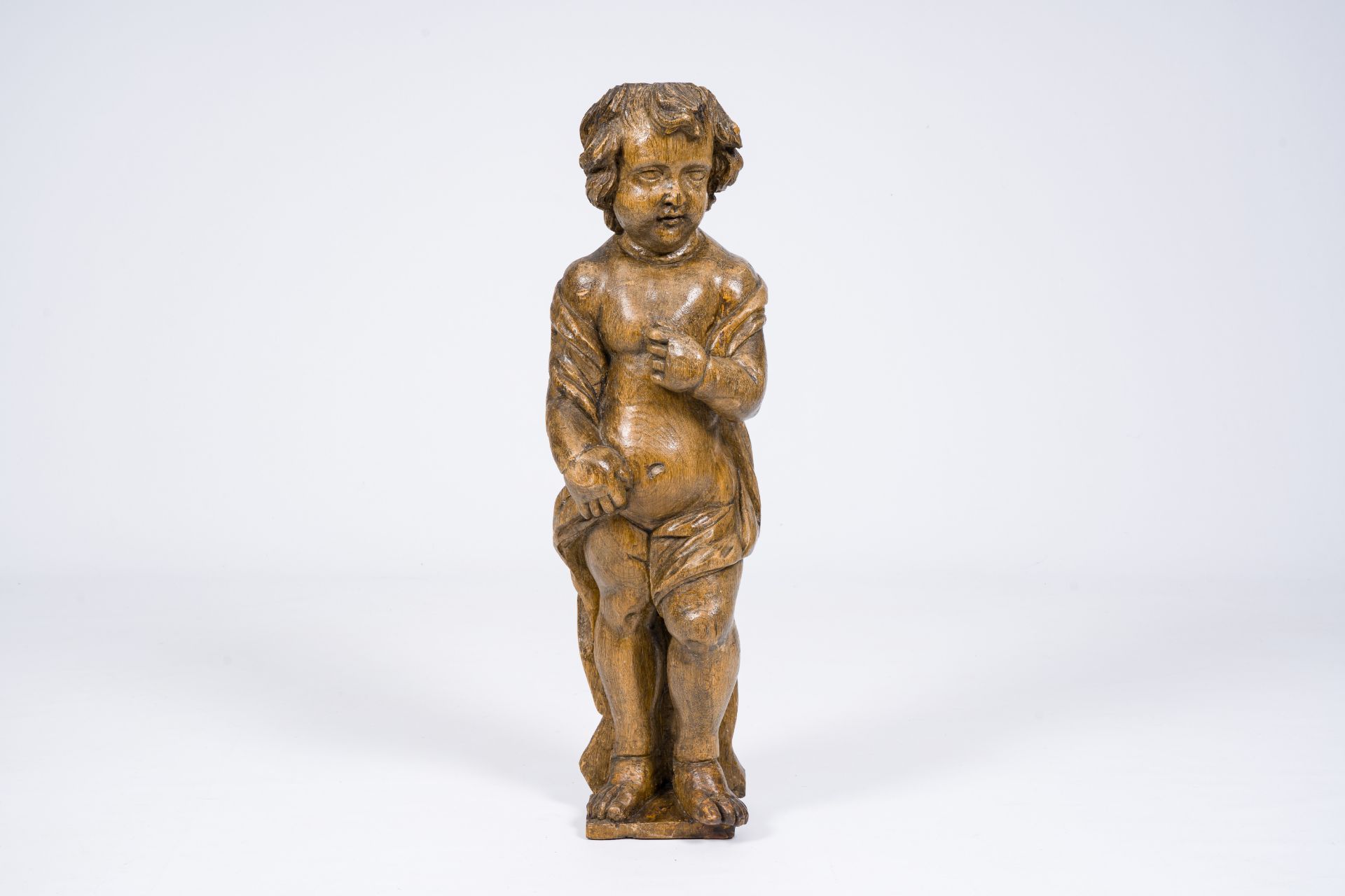A Flemish carved wood putto, 18th C. - Image 2 of 7