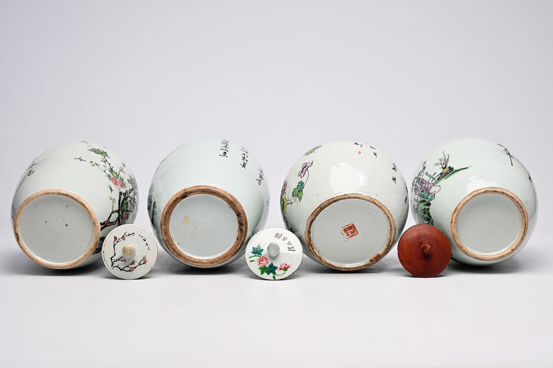Four various Chinese famille rose and qianjiang cai jars, 19th/20th C. - Image 10 of 14