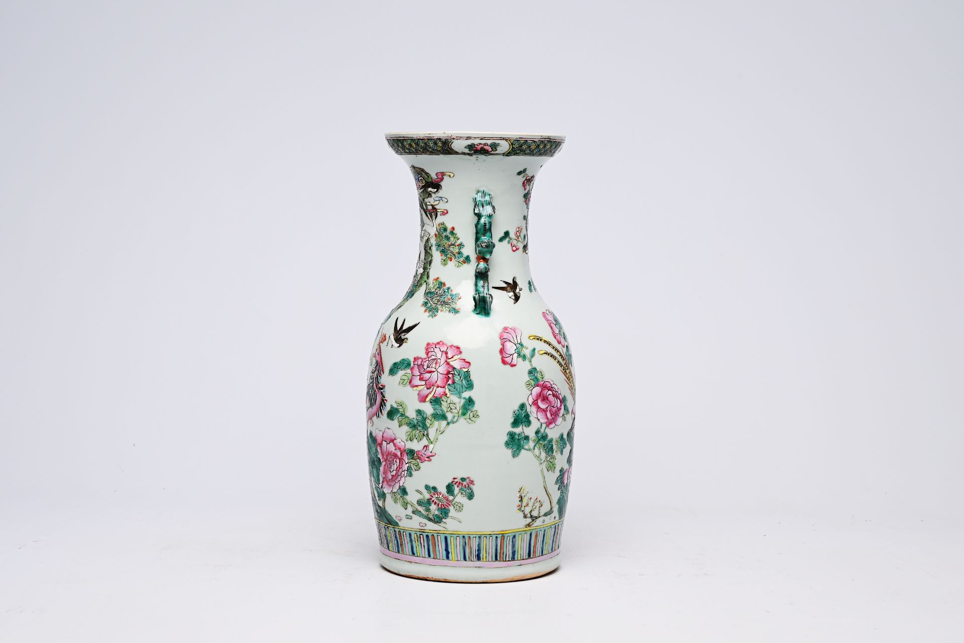 A Chinese famille rose vase with birds among blossoming branches, 19th C. - Image 4 of 16