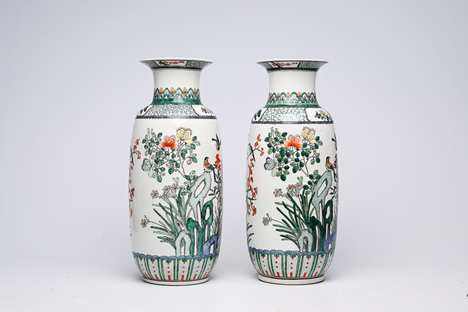 A pair of Chinese famille verte vases with birds among blossoming branches, 20th C. - Image 5 of 14