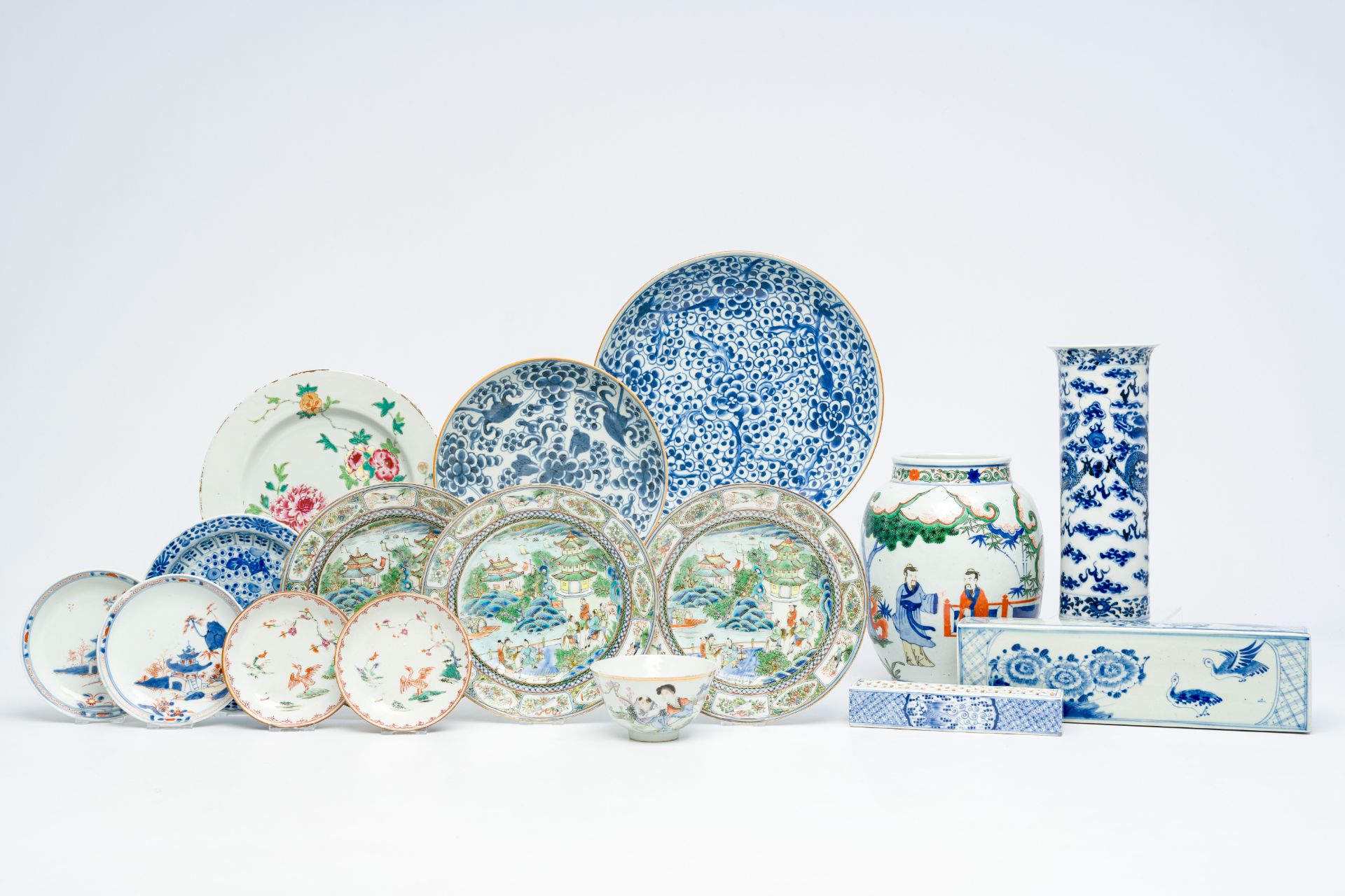 A varied collection of Chinese blue and white, famille rose and verte porcelain, Kangxi and later
