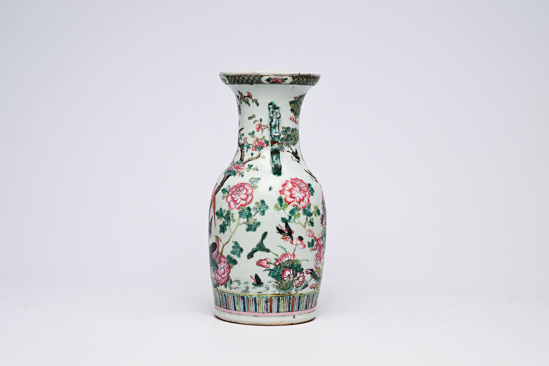 A Chinese famille rose vase with birds among blossoming branches, 19th C. - Image 8 of 16