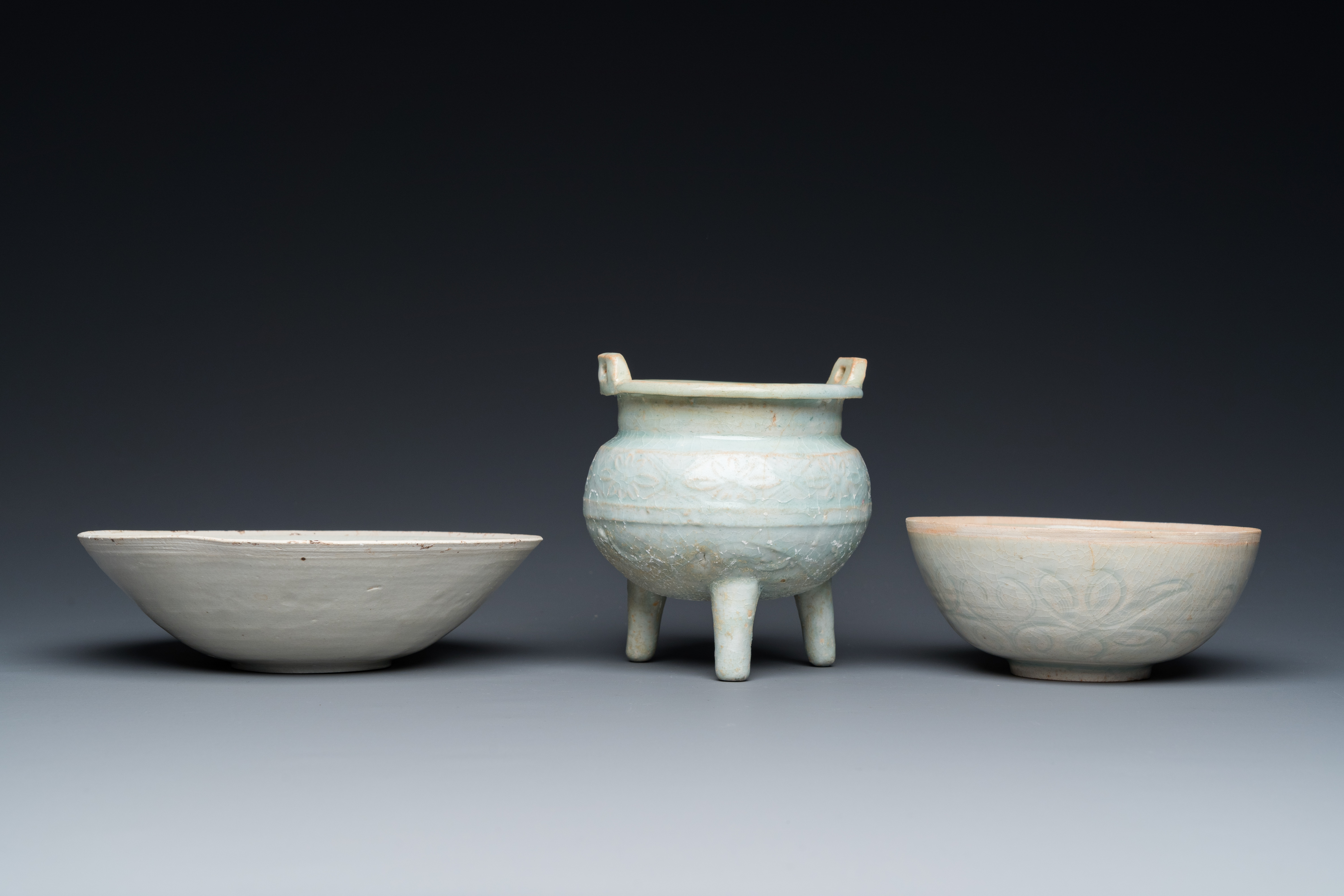 Six Chinese celadon and qingbai wares, Song/Ming - Image 11 of 16