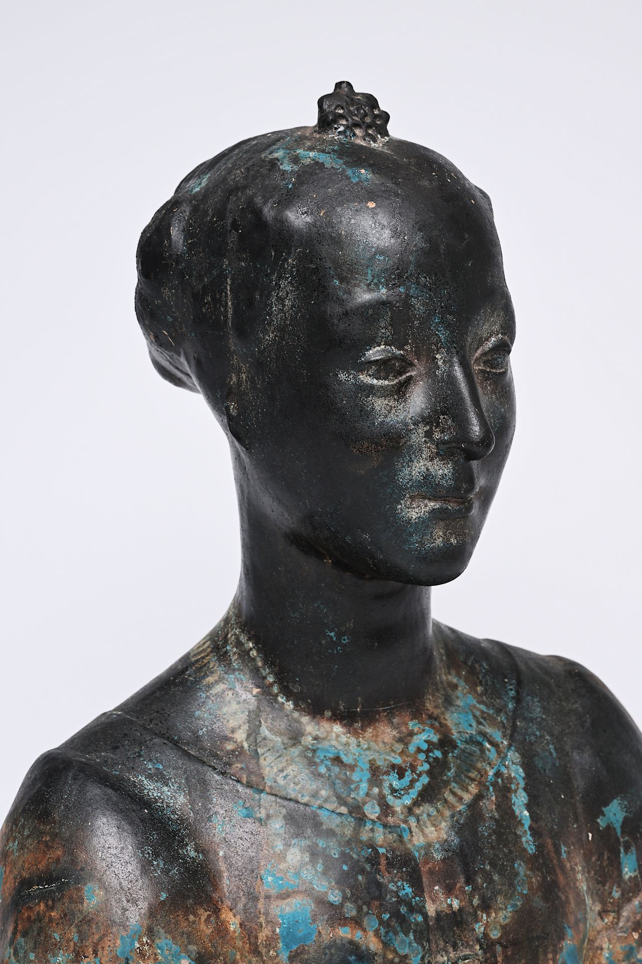 European school: Bust of a lady, patinated terracotta, 19th/20th C. - Image 8 of 9