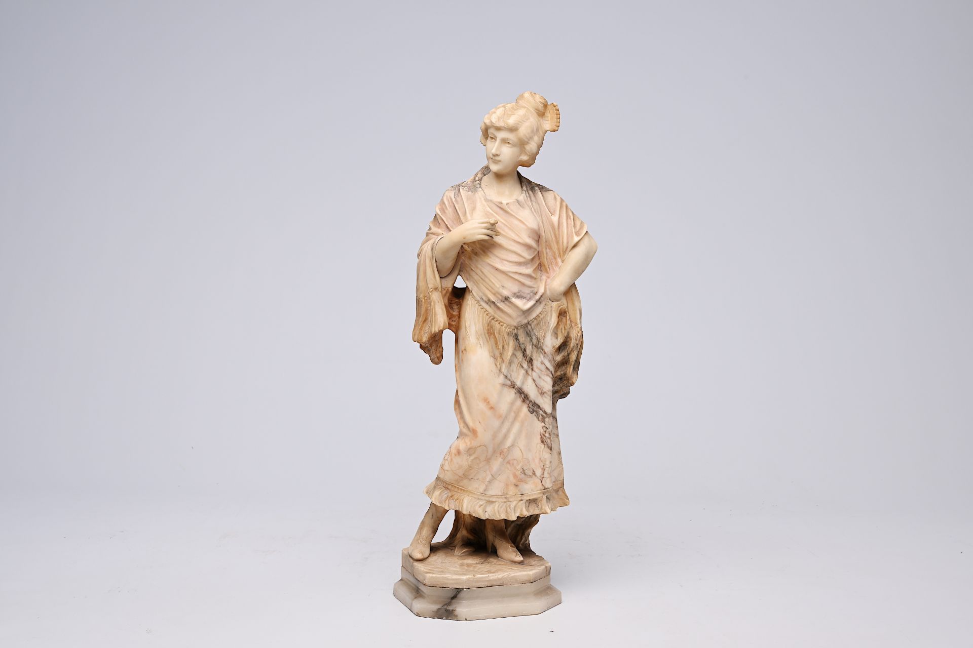 European school: High society lady in going out clothes, alabaster, first half 20th C.