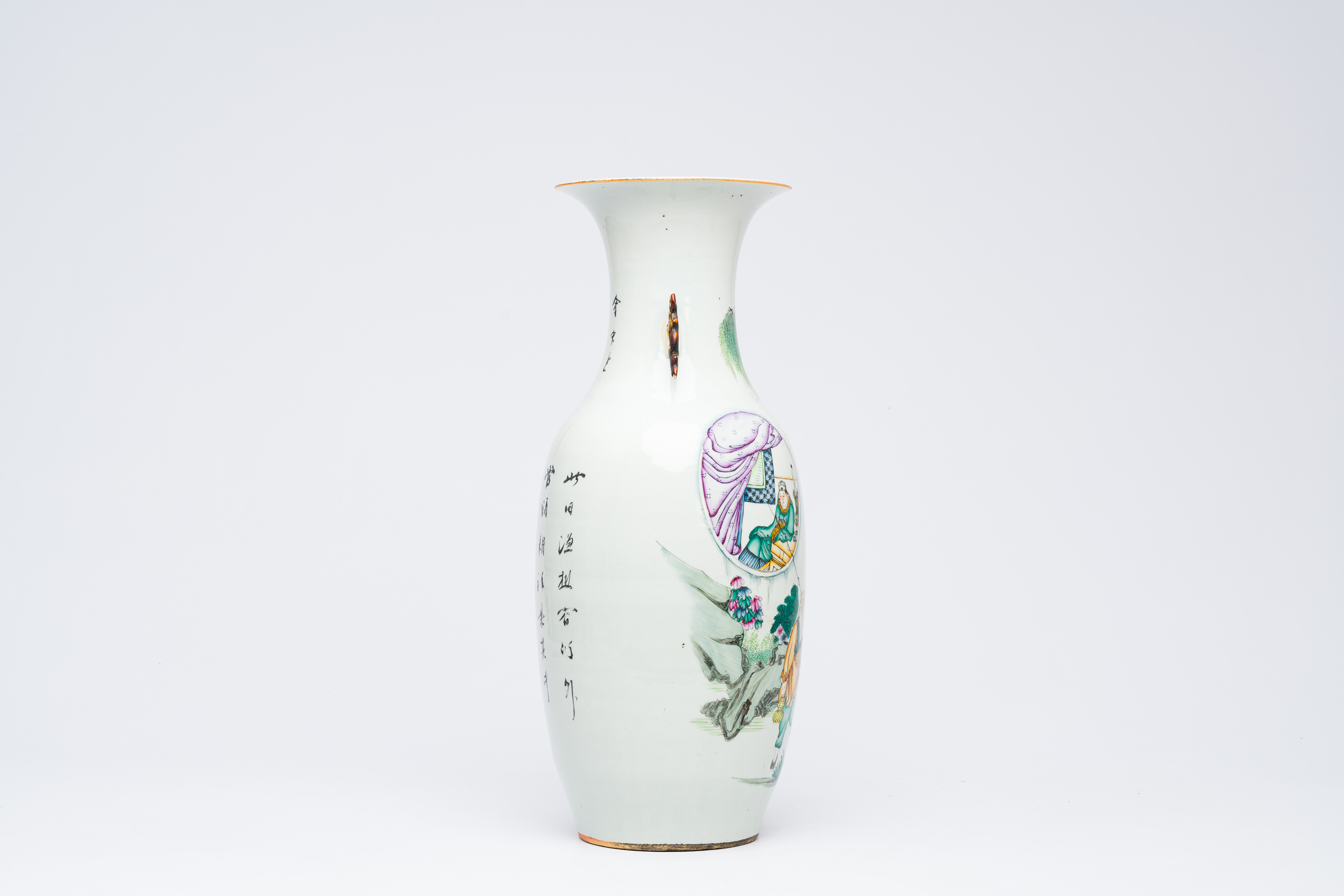 A Chinese famille rose vase with figures and a water buffalo in a landscape, 19th/20th C. - Image 9 of 18