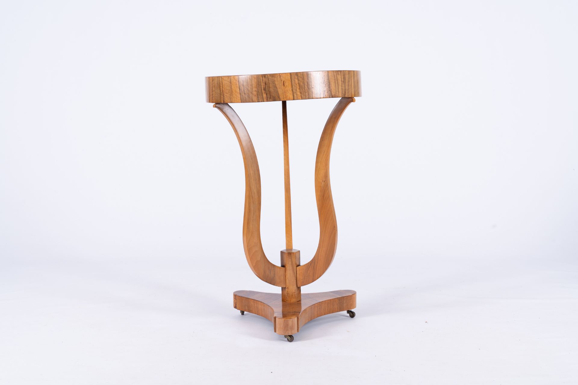 A round wood Art Deco side table or gueridon, 20th C. - Image 4 of 7
