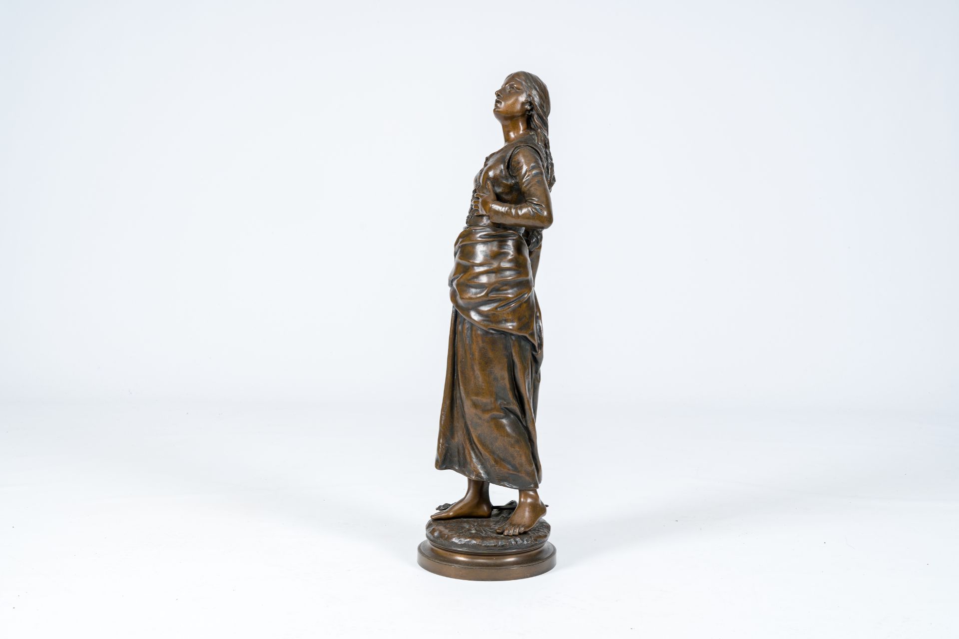 Edouard Drouot (1859-1945): 'Jeanne dâ€™Arc ecoutant ses voix', brown patinated bronze - Image 2 of 7