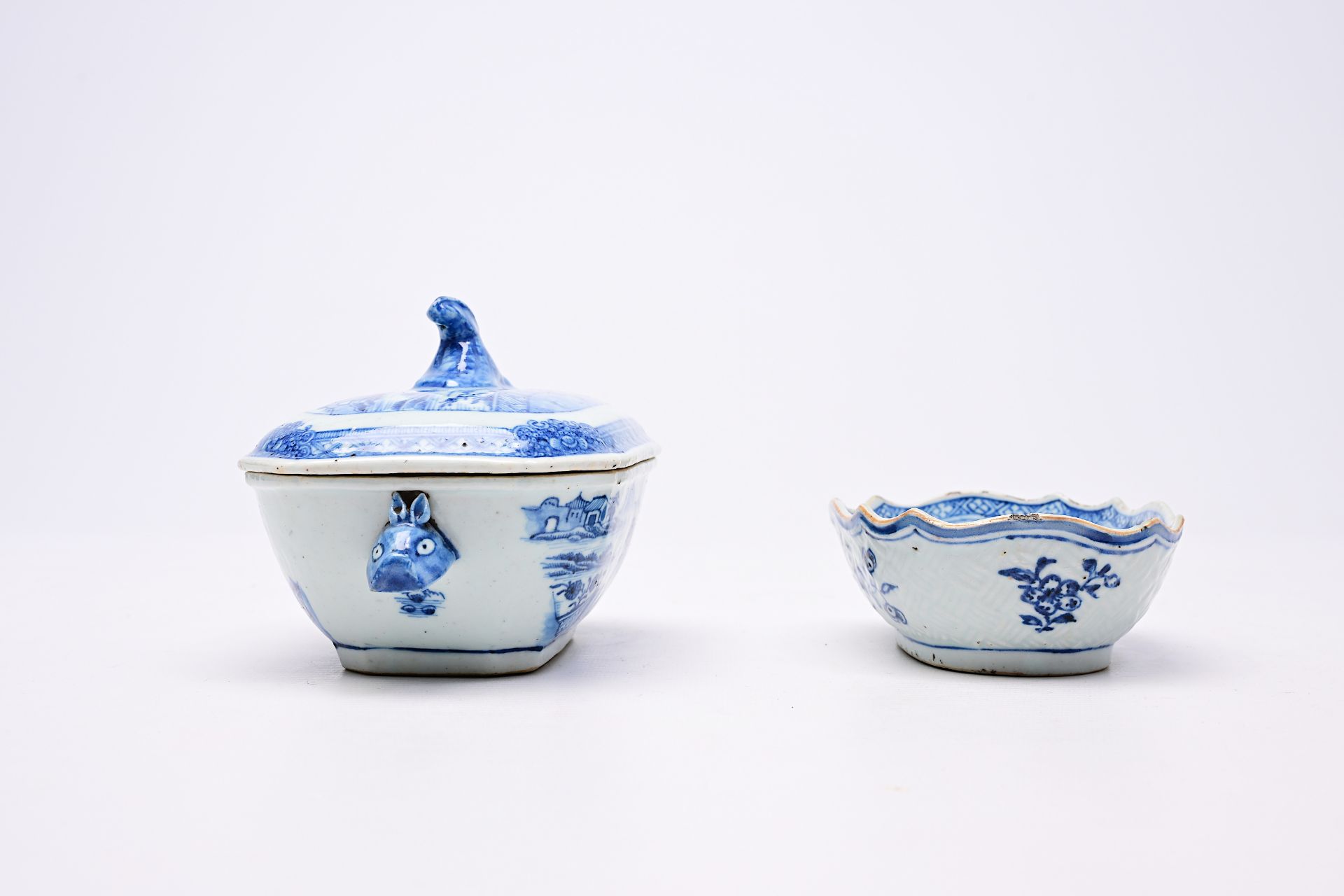 A varied collection of Chinese blue and white porcelain, Kangxi and later - Image 5 of 12