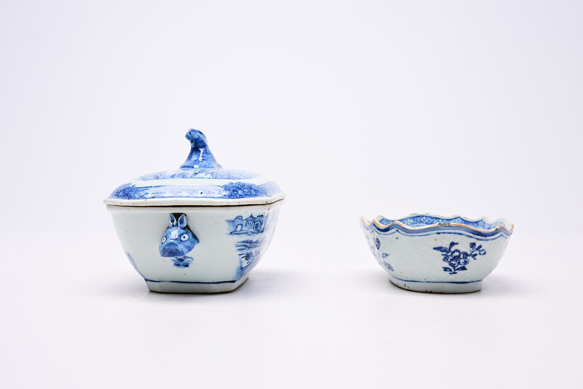 A varied collection of Chinese blue and white porcelain, Kangxi and later - Bild 5 aus 12