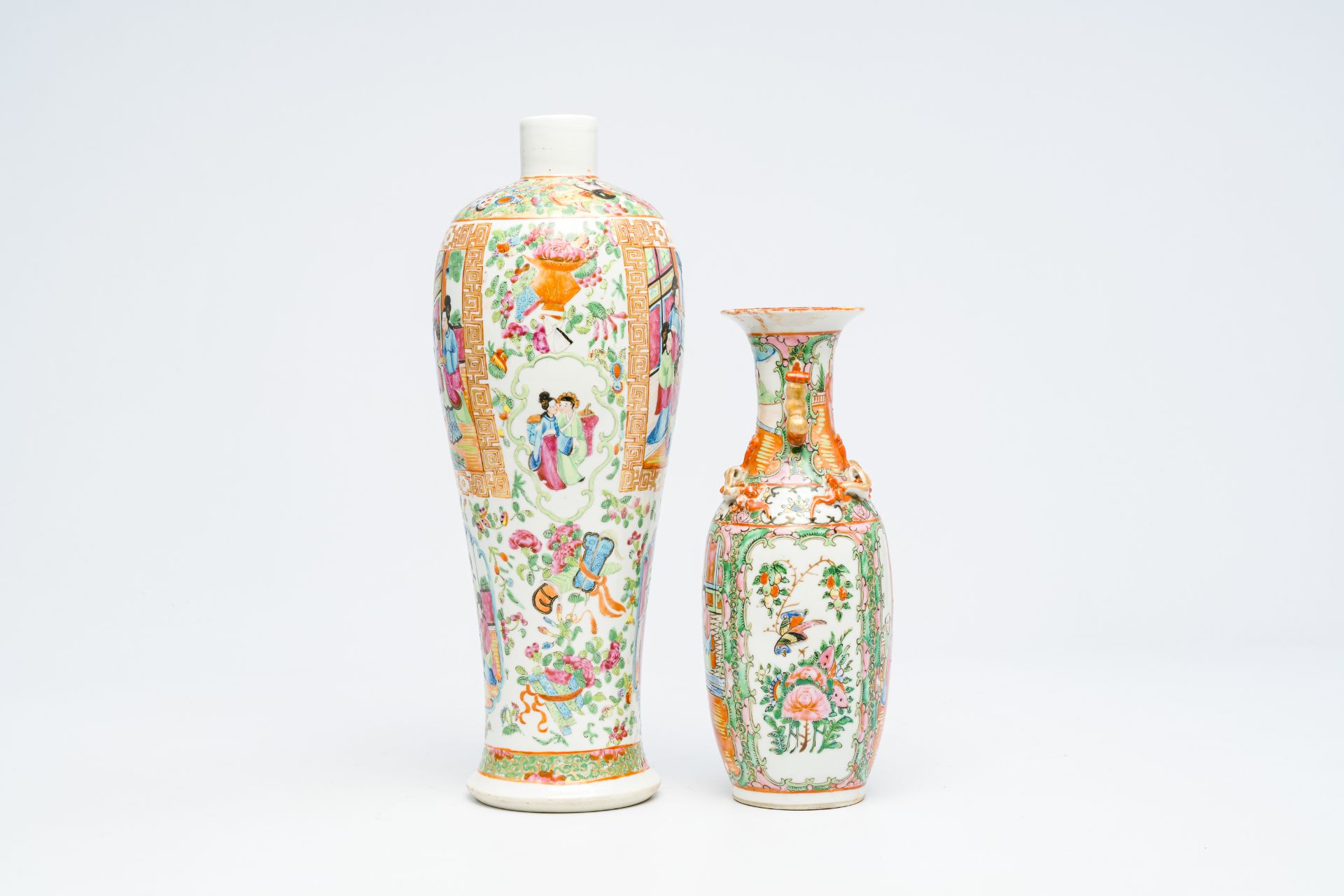 Two Chinese Canton famille rose vases with palace scenes and floral design, 19th/20th C. - Image 4 of 6