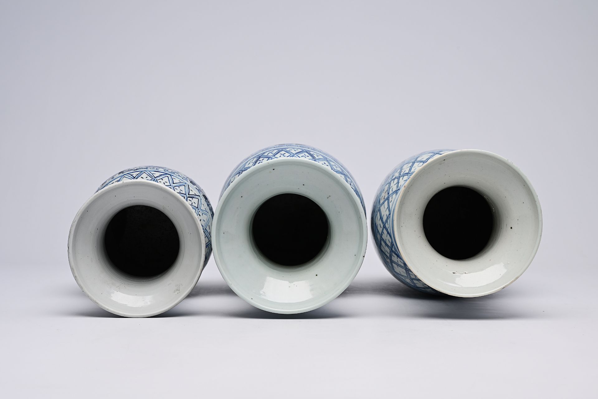 Three Chinese blue and white 'Xi' vases, 19th/20th C. - Image 16 of 22