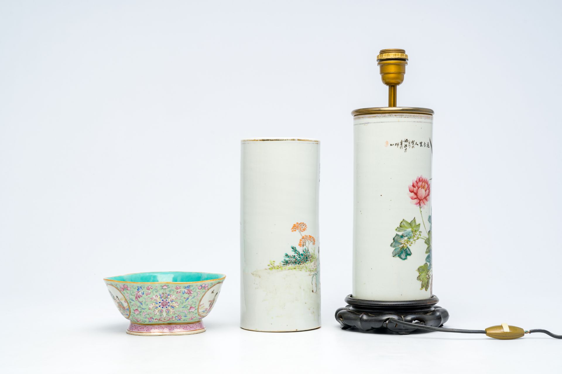 Two Chinese qianjiang cai hat stand and a lobed famille rose bowl with Immortals and floral design, - Image 5 of 7