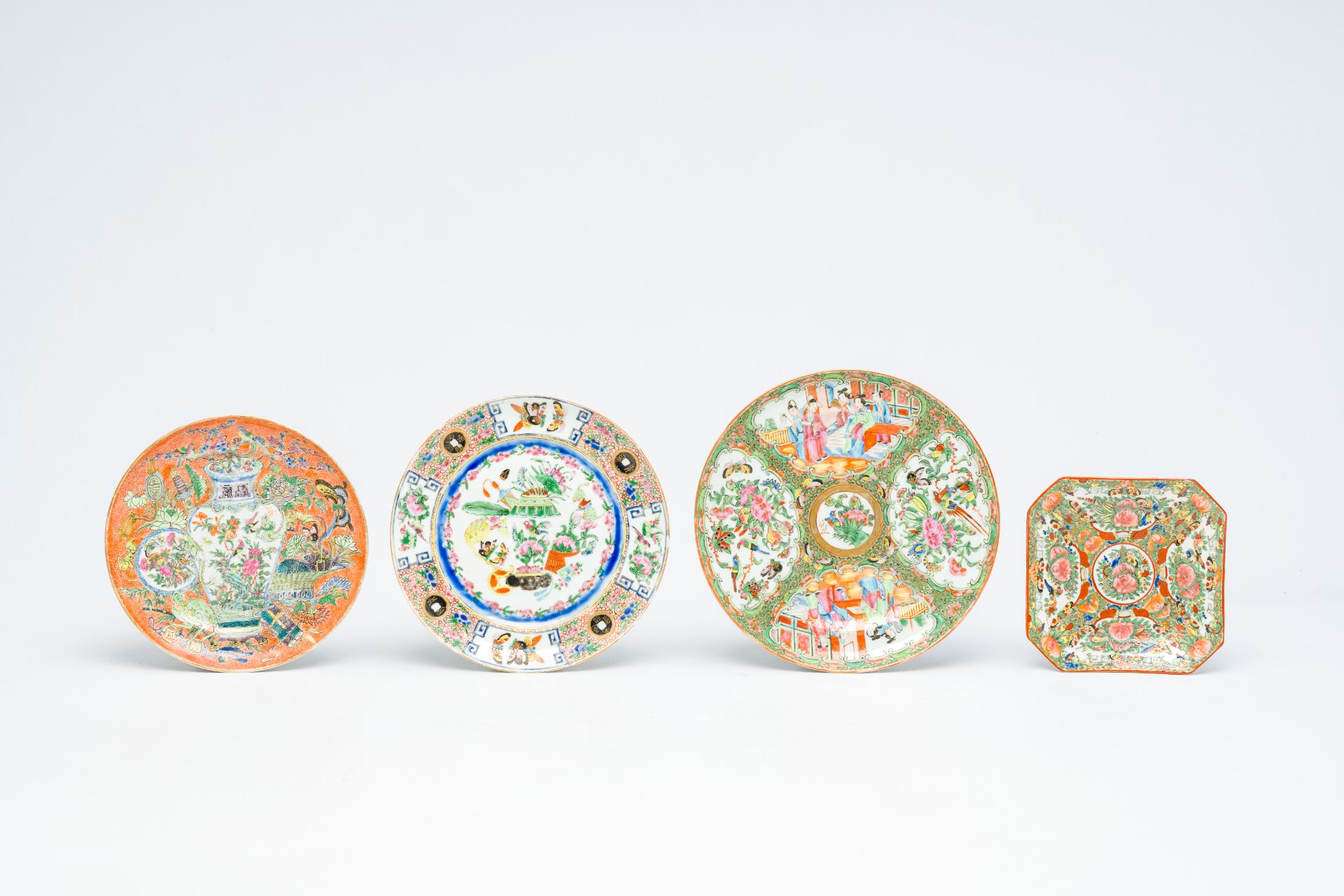 An extensive collection of Chinese Canton famille rose porcelain, 19th C. - Bild 5 aus 18
