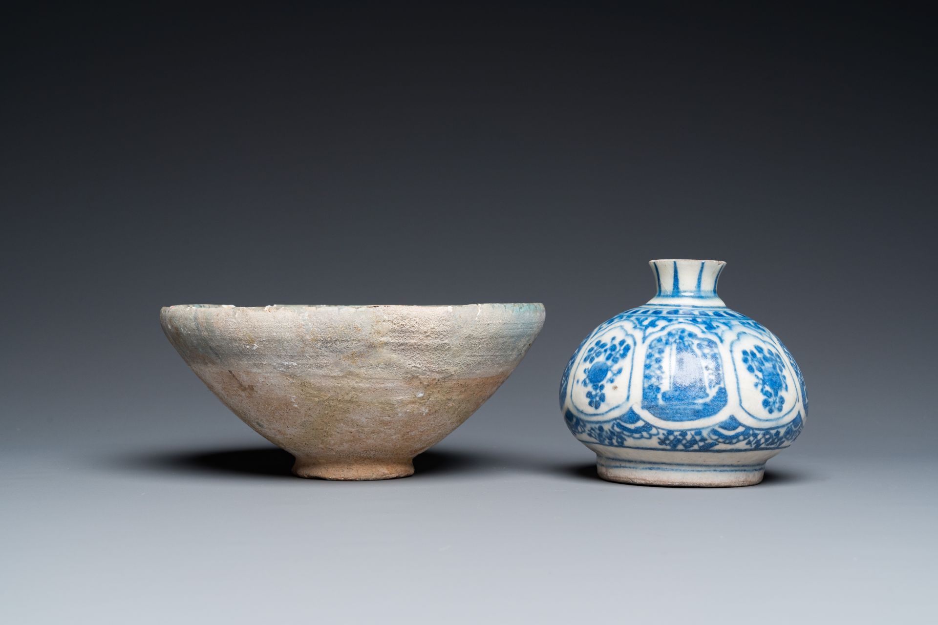 Twelve Ottoman and Persian pottery wares, 13th C. and later - Image 31 of 34